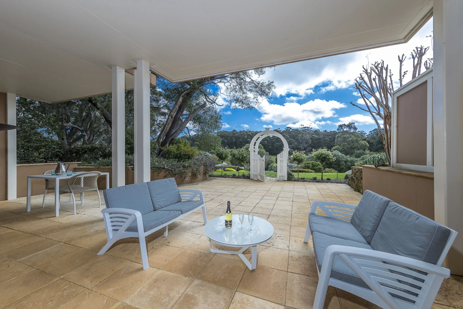 Grand Mercure Basildene Manor Accor Vacation Club Apartments