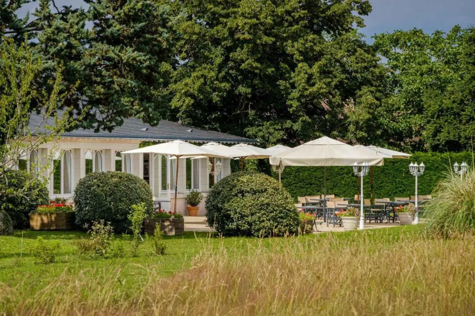 Le Fleuray Hotel & Restaurant