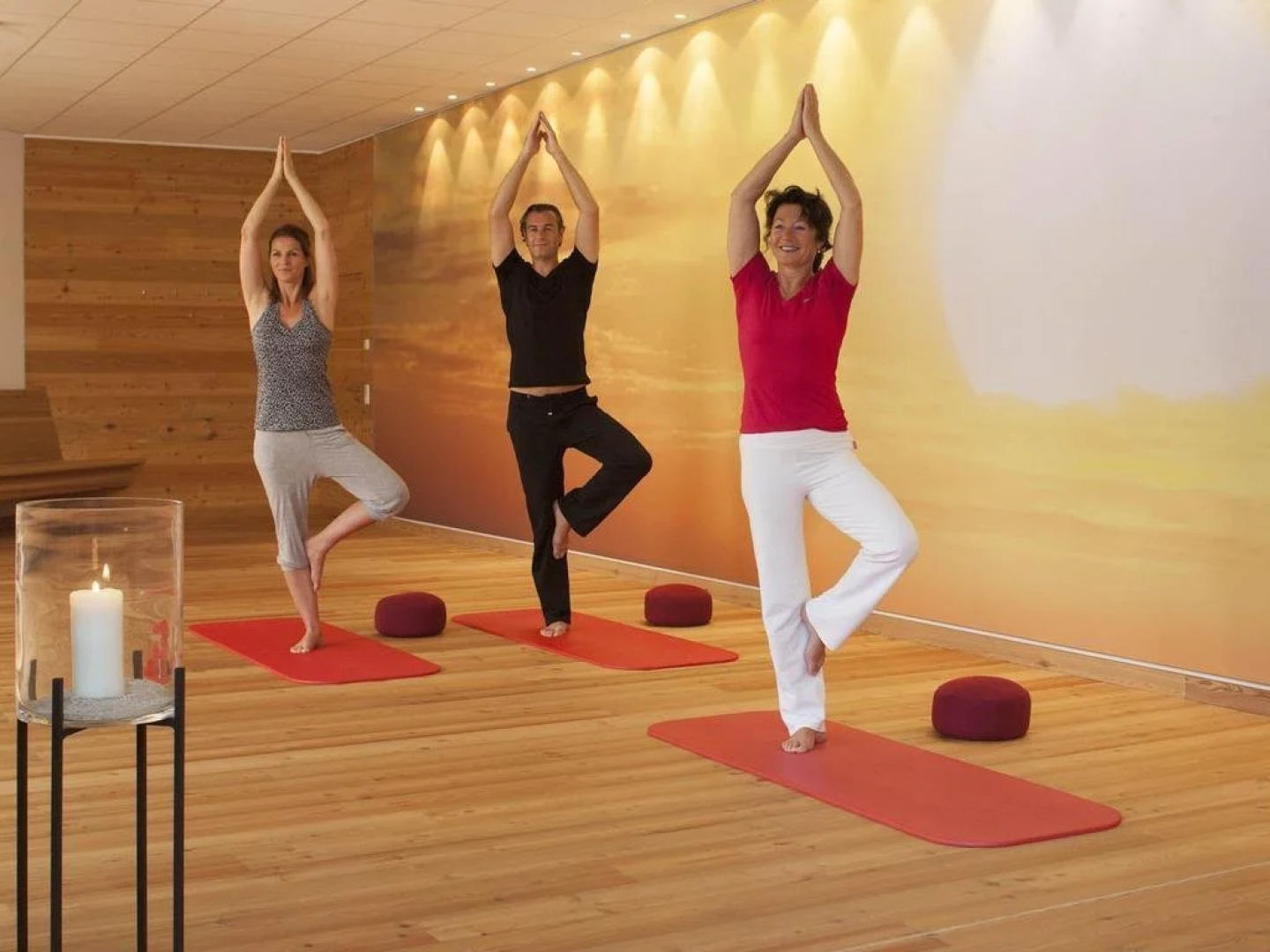 Golden Bridge Holiday Hotel