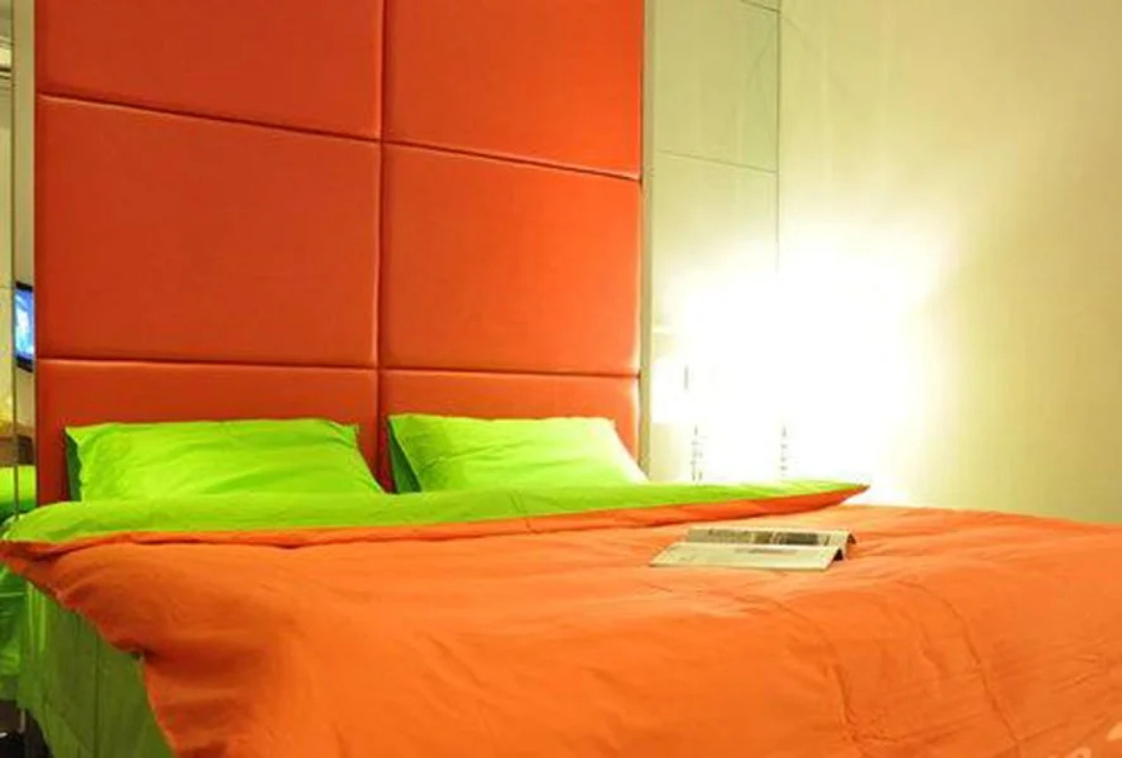 Dalian Seasons Urban Theme Hotel