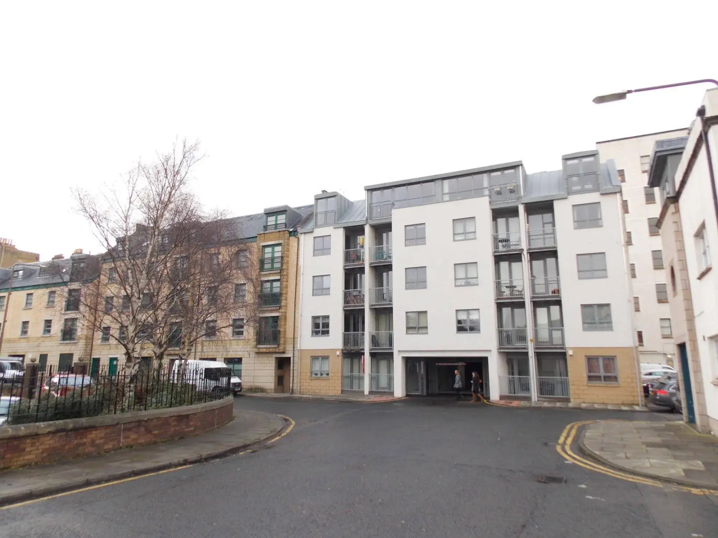 Violet Bank Apartment New Town