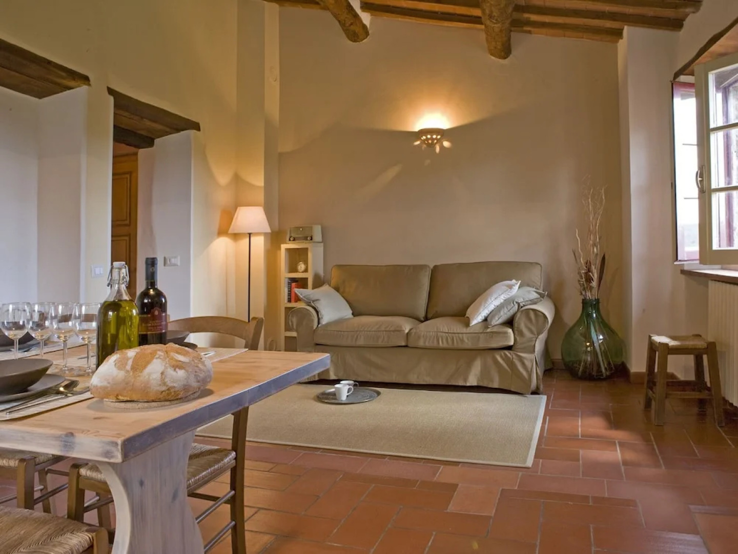 Hill-view Apartment in Lucignano With Private Terrace