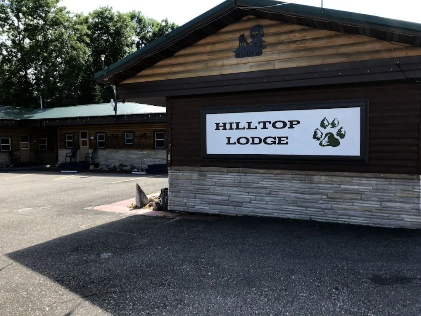 Hilltop Lodge