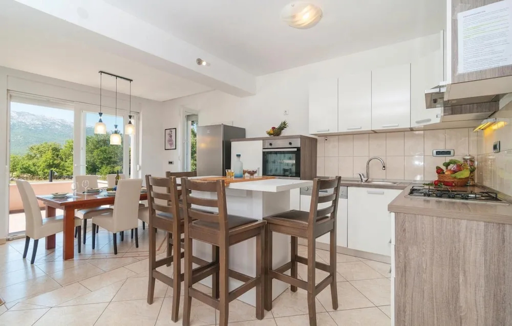 Awesome Home in Dugopolje With Wifi and 5 Bedrooms