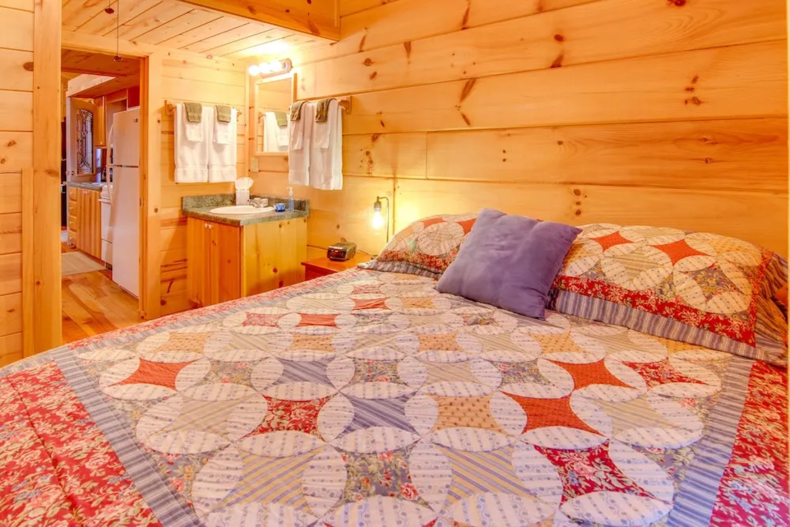 Hendersonville Creekside Cabin: Near Dupont Forest