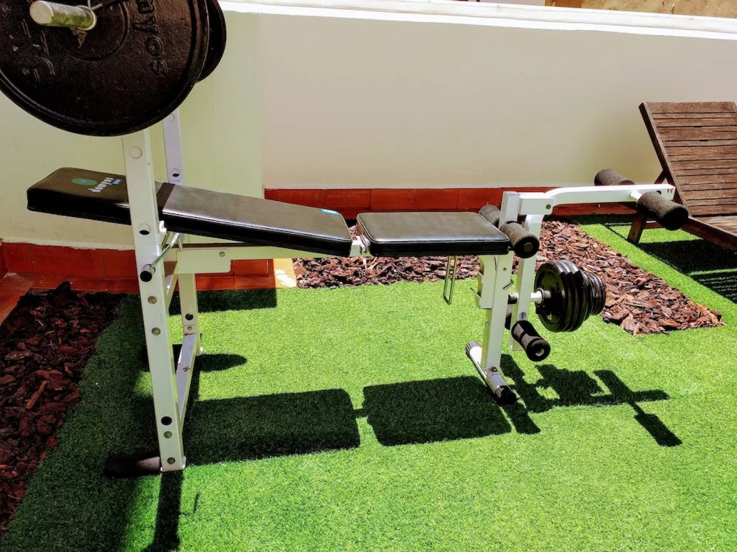 LARGE Apartment with large and sunny Terrace - Garden & Outdoor Gym, ALICANTE CENTER