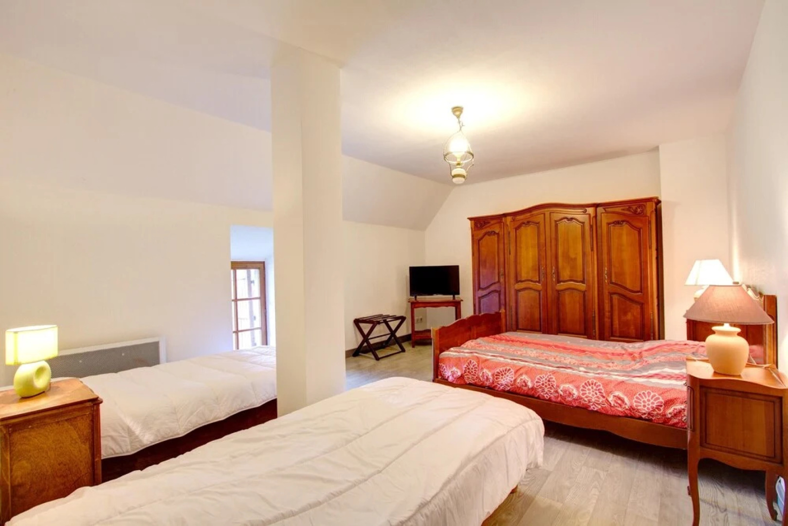 House With 5 Bedrooms in Marchastel, With Wonderful Mountain View, Enc