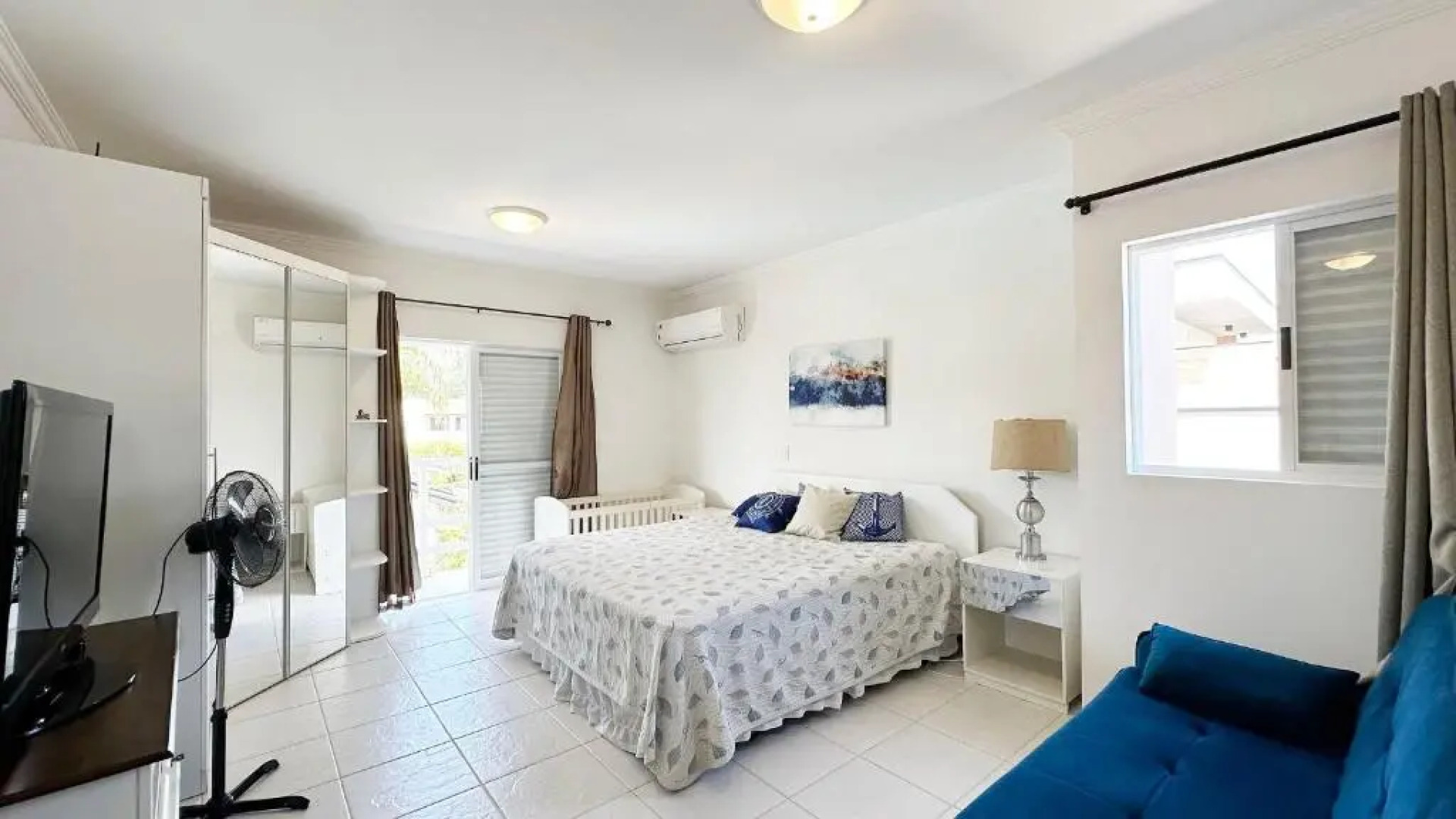 Maravilhosa residência em condomínio fechado Condomínio Solar das Marinas