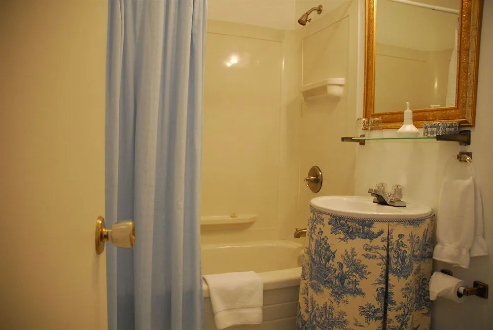 Auberge la maison sous les pins