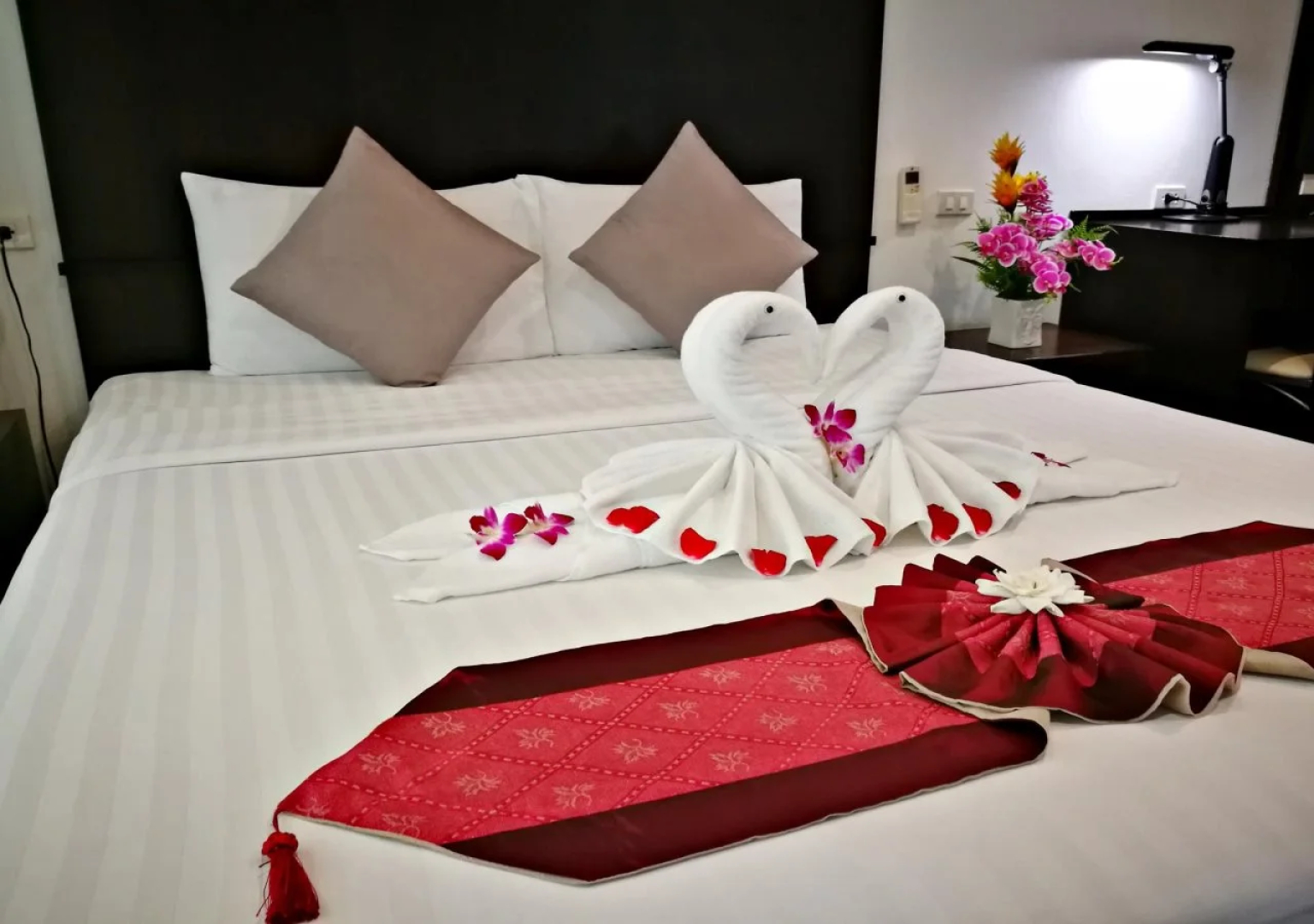 Phanhin Regent Executive Residence R1