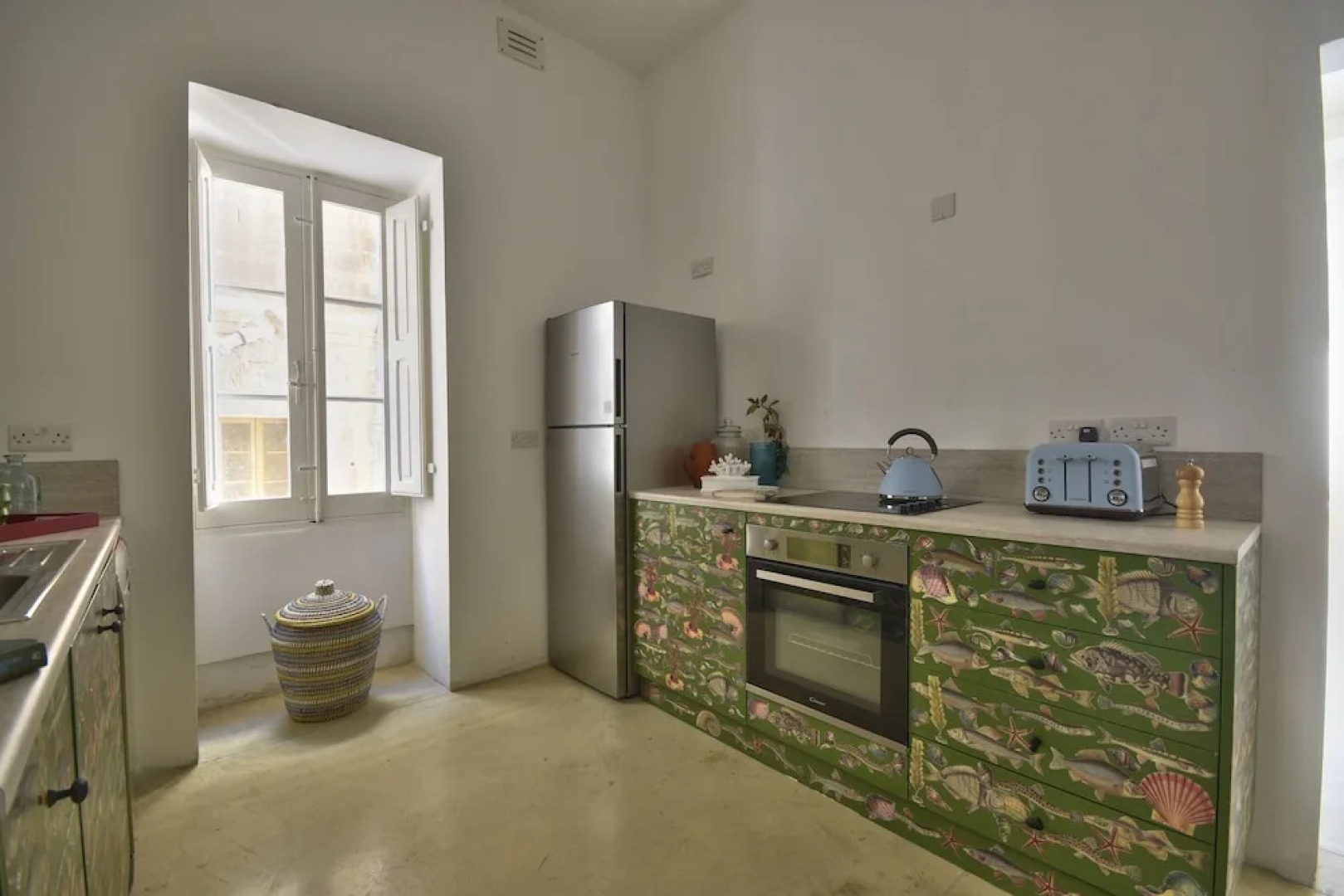 Sea Breeze Apartment