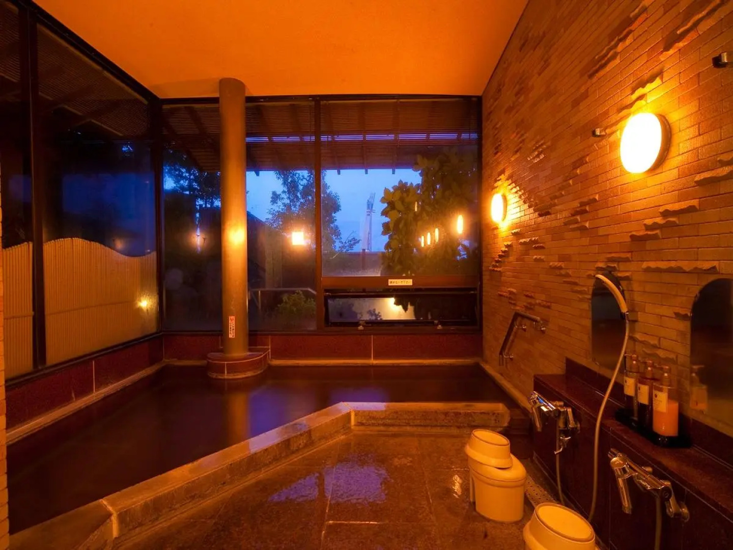 Choubounoyado Shiori