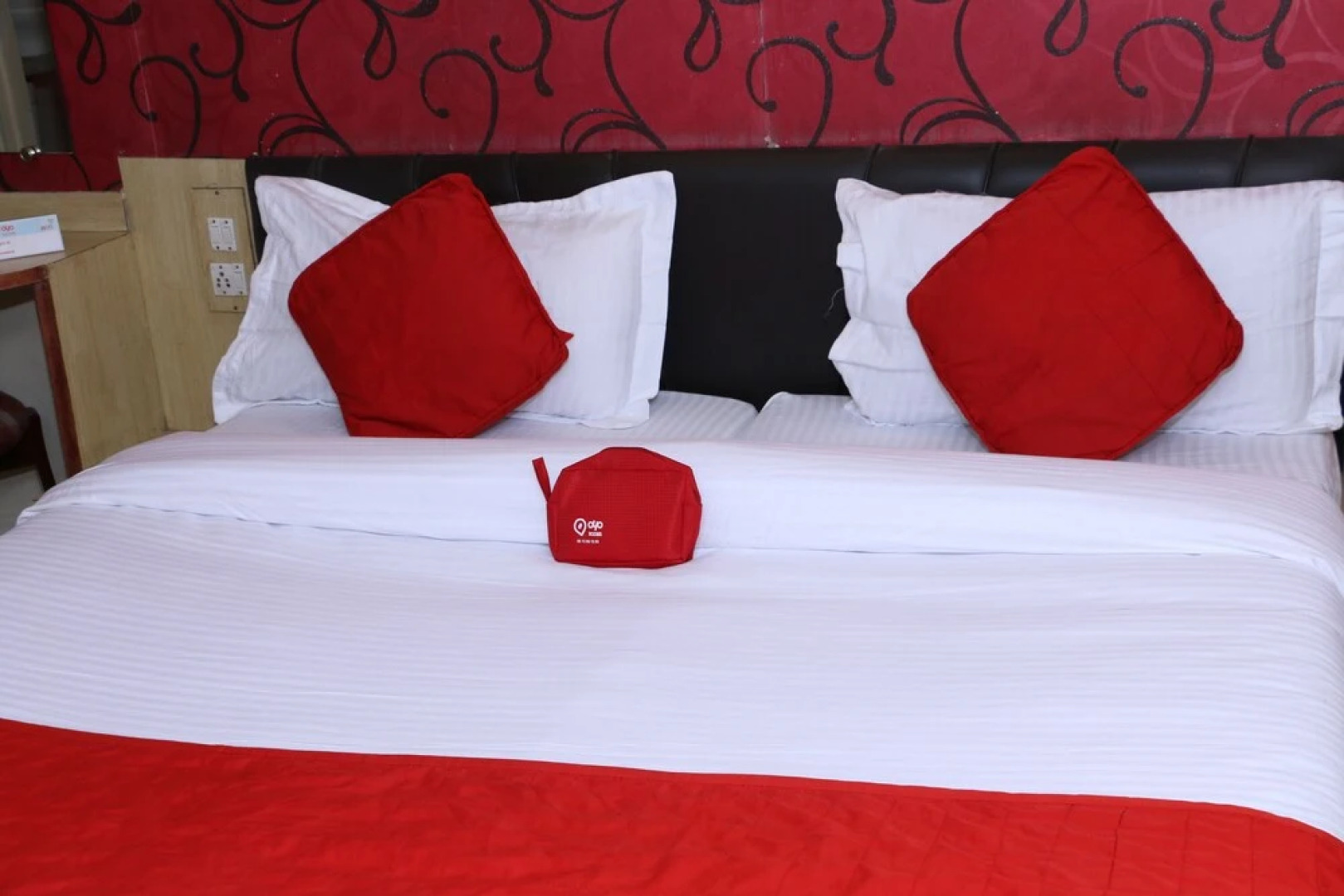 OYO 1075 Hotel City Home
