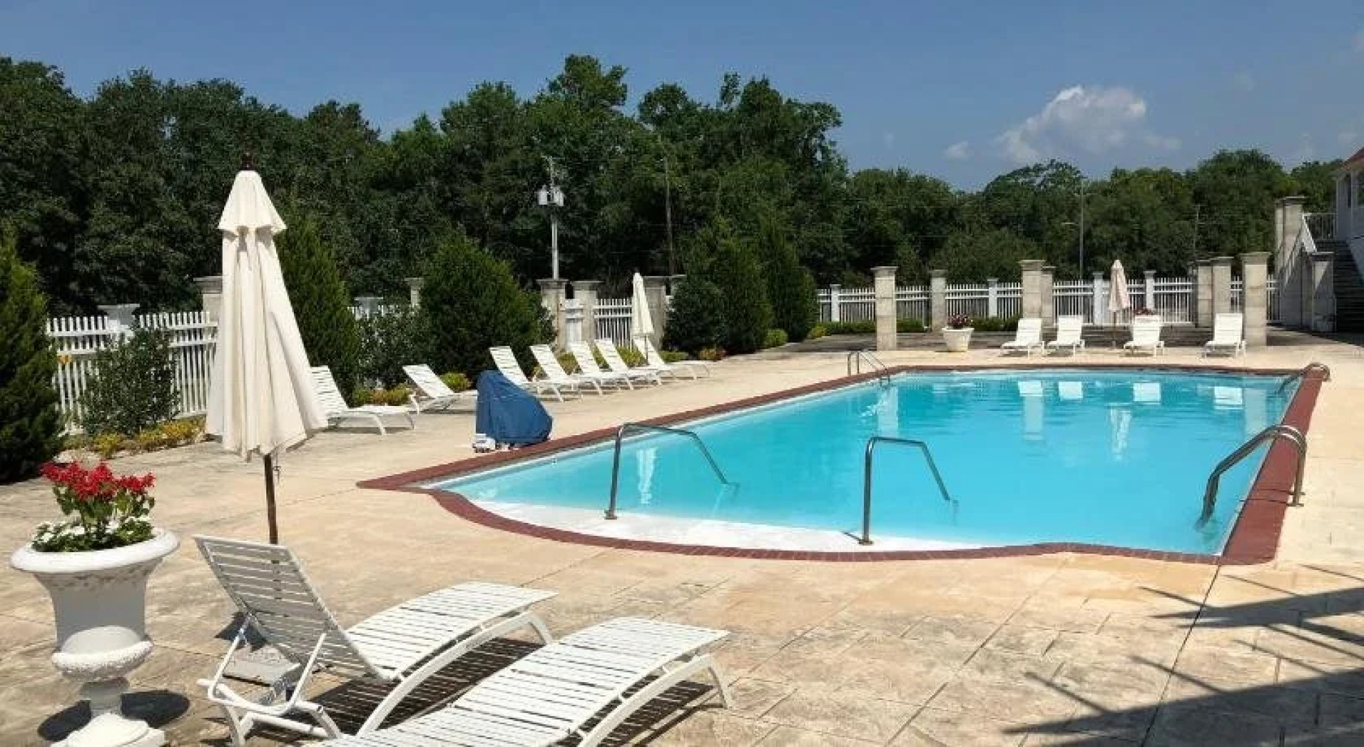 Gulf Hills Hotel & Resort