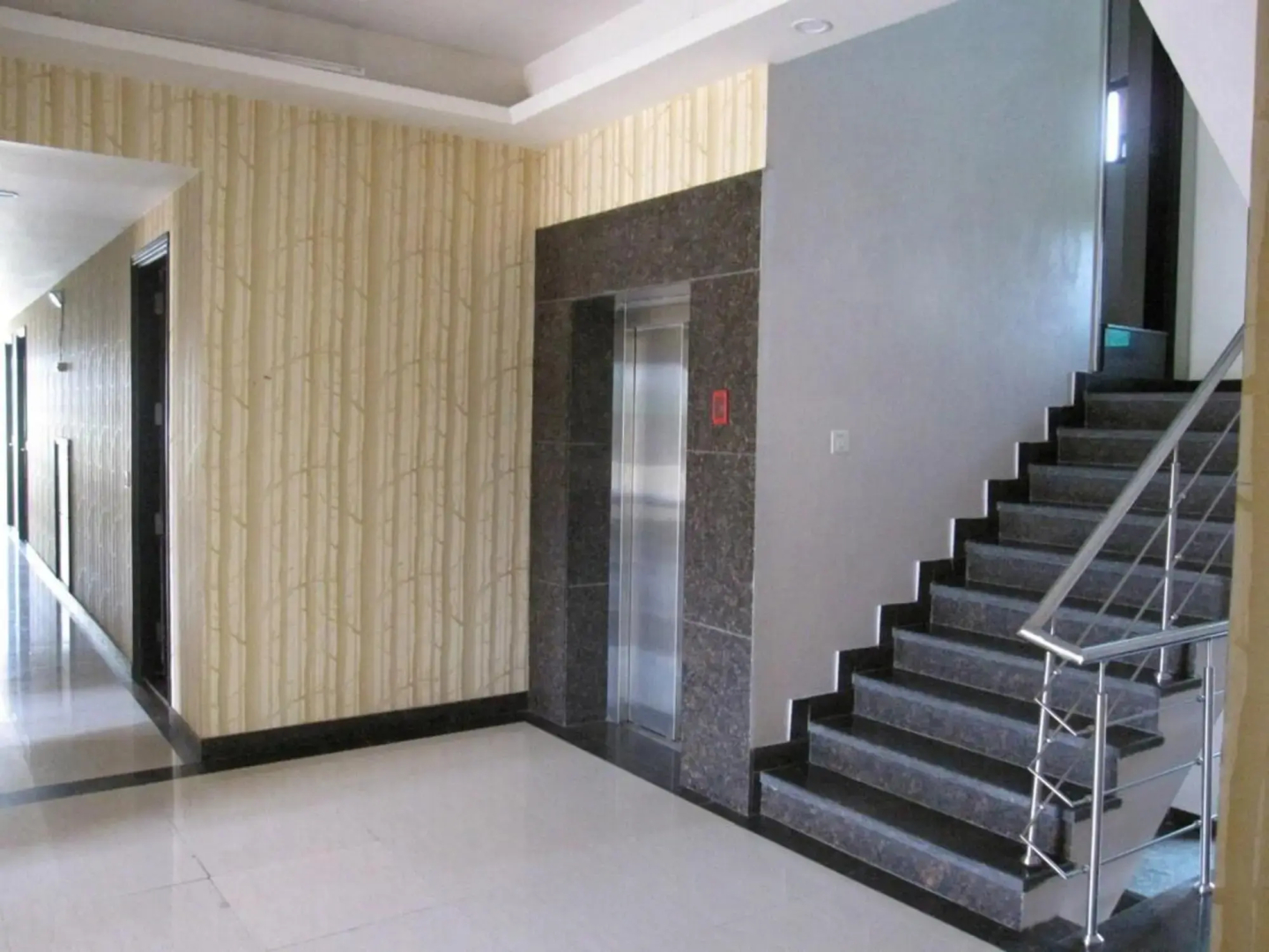 OYO Premium Chi Greater Noida