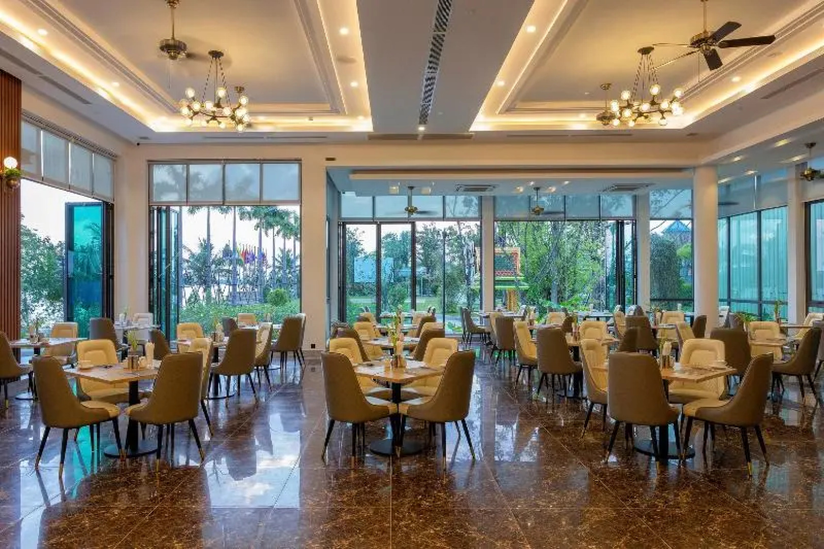 Castle Bayview Resort & Spa