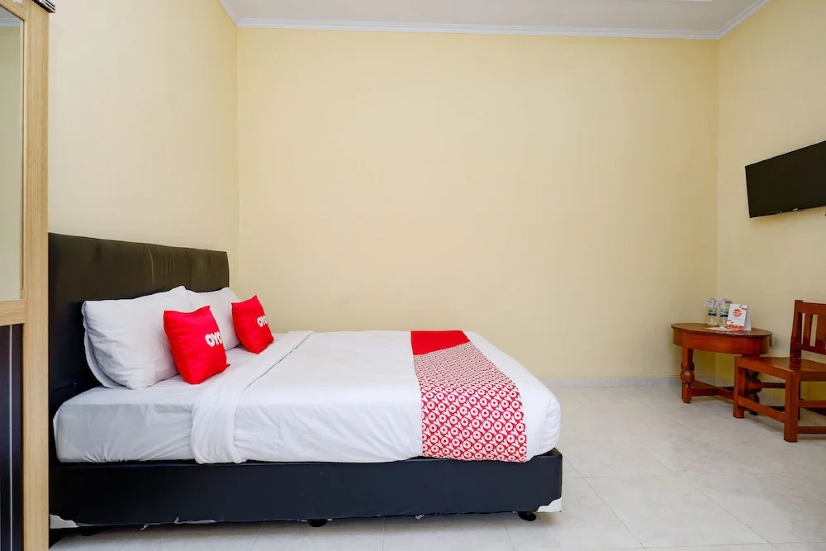 Griya Ria by OYO Rooms