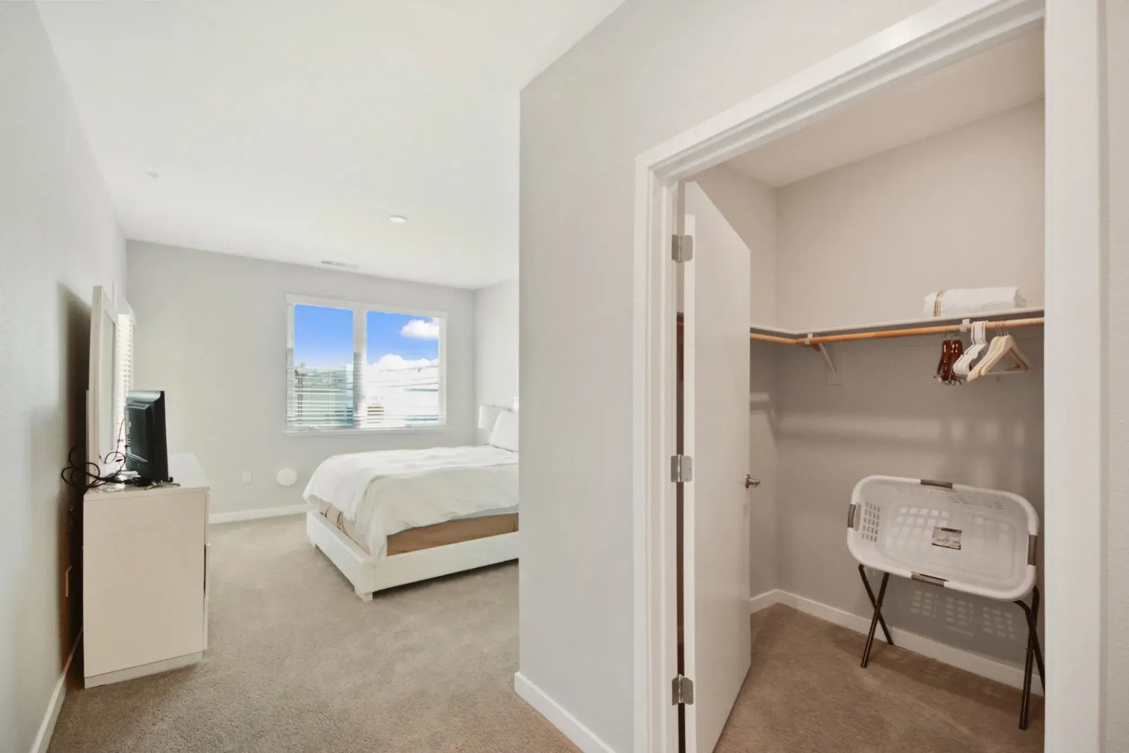 Global Luxury Suites in Menlo Park