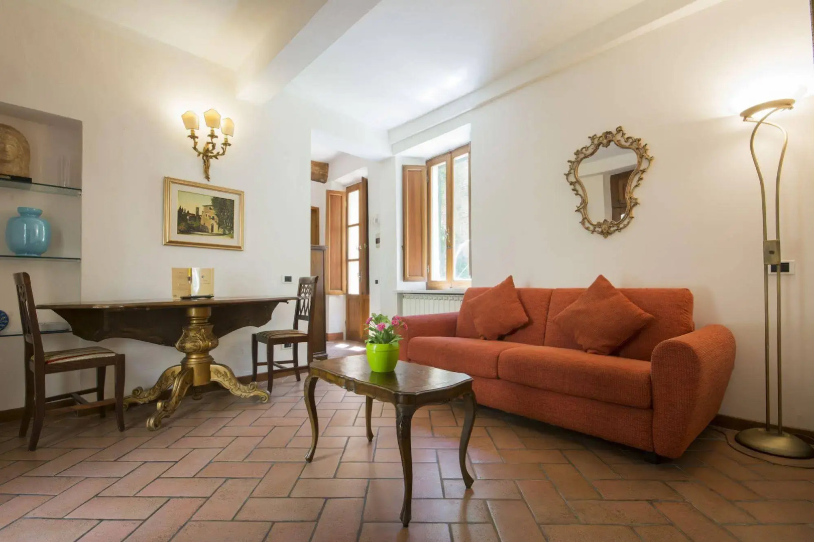 Piazza Paradiso Accomodation