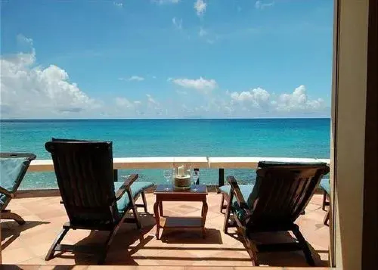Coral Breeze by RedAwning