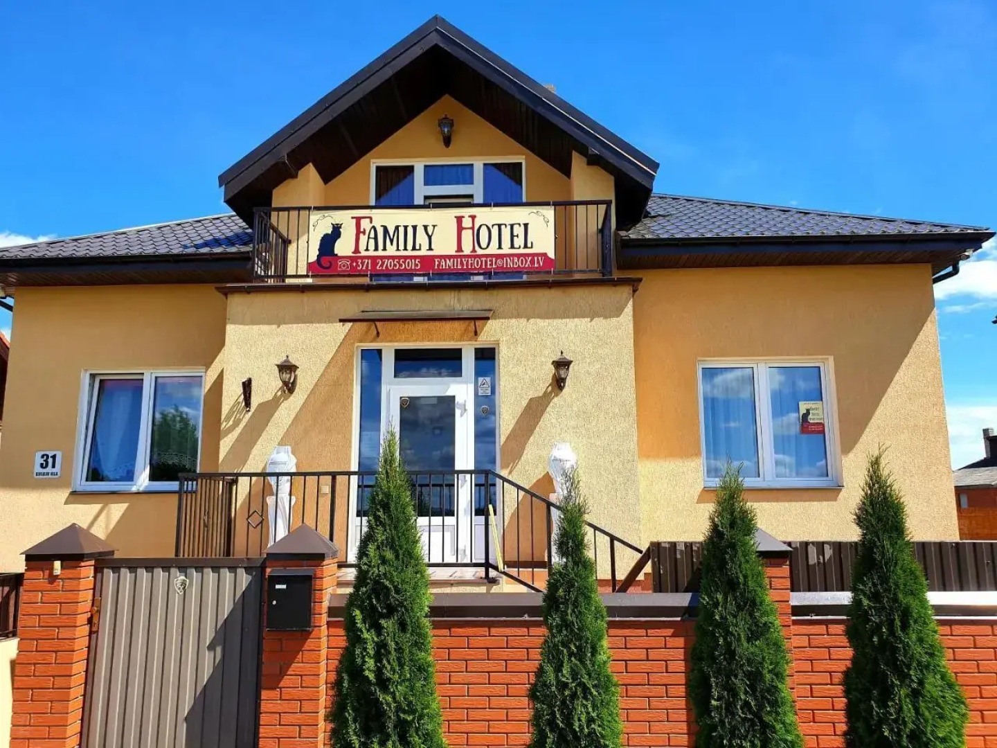Family Hotel