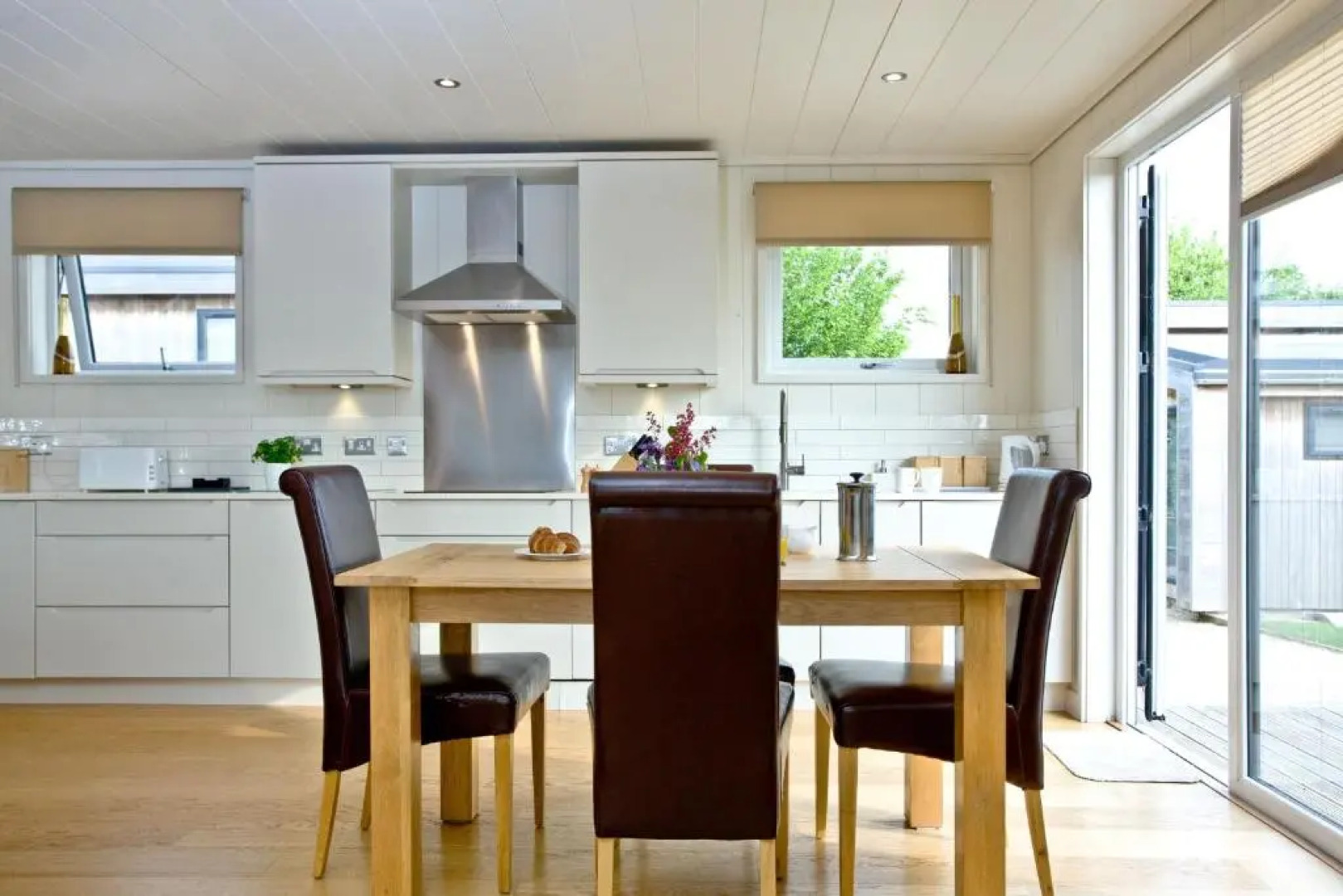 Amber Lodge - Strawberryfield Park