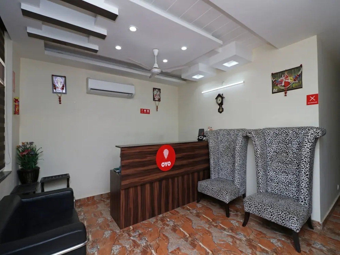 OYO 12126 Hotel Shagun Residency
