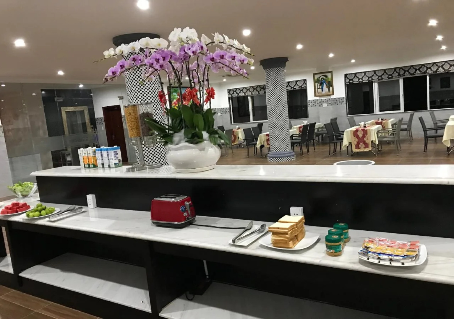Long Bao Chau Hotel