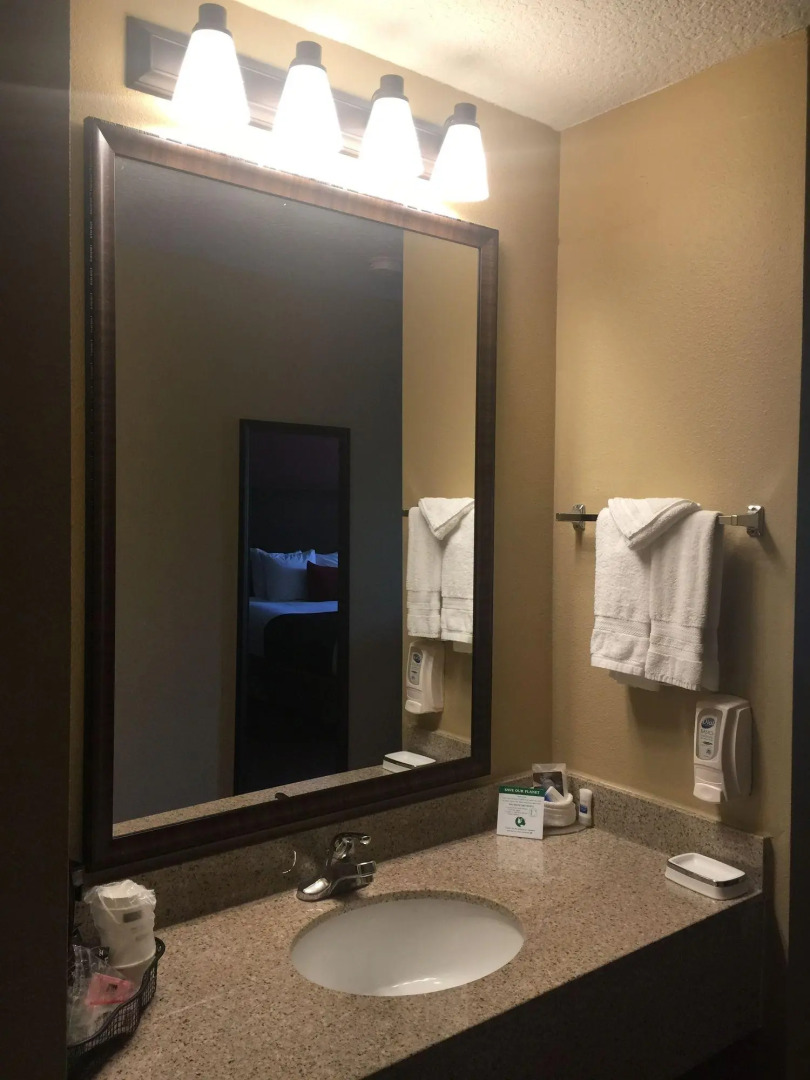 SureStay Plus by Best Western San Antonio Fiesta Inn