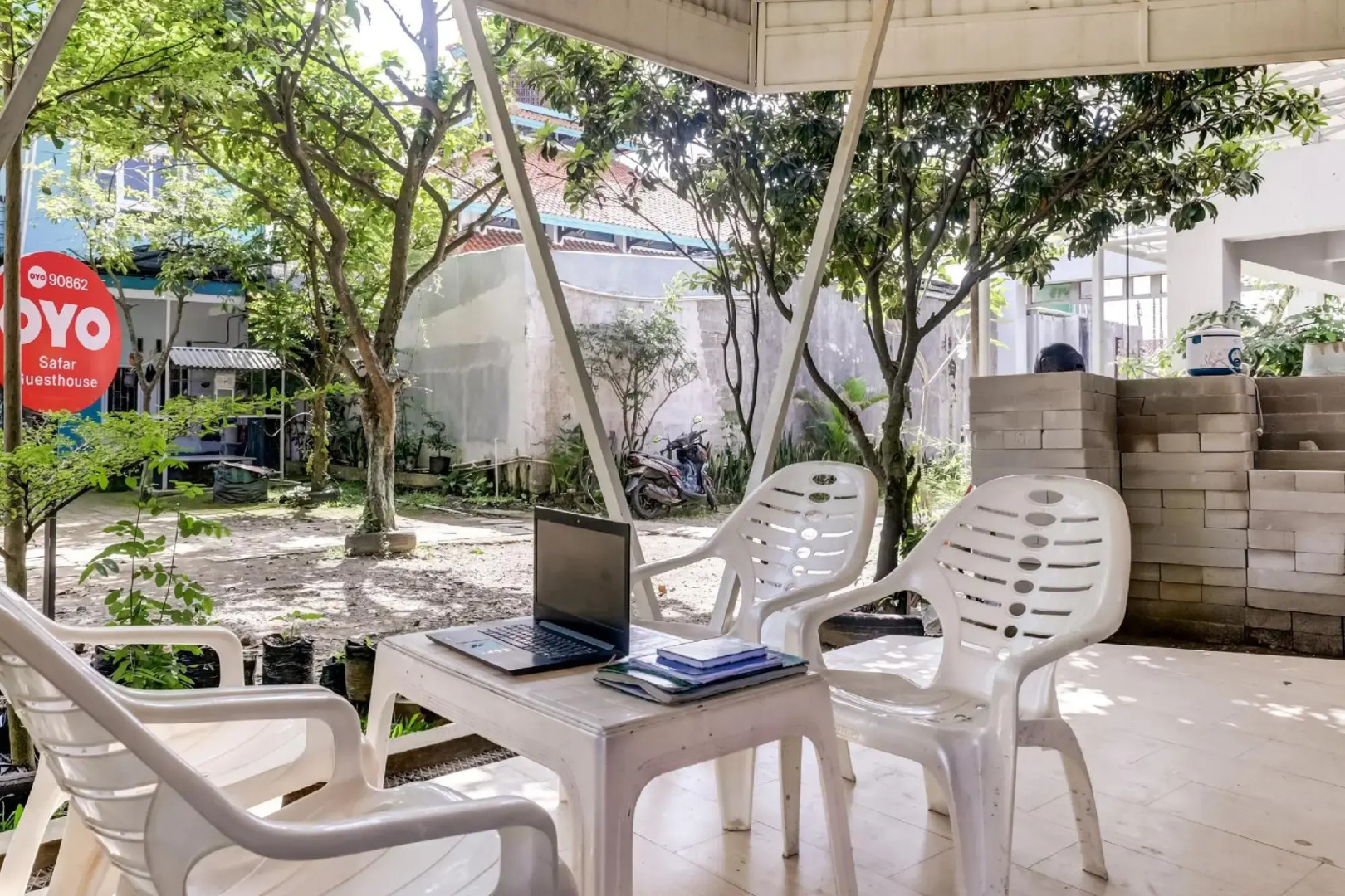 OYO 90862 Syariah Safar Guesthouse