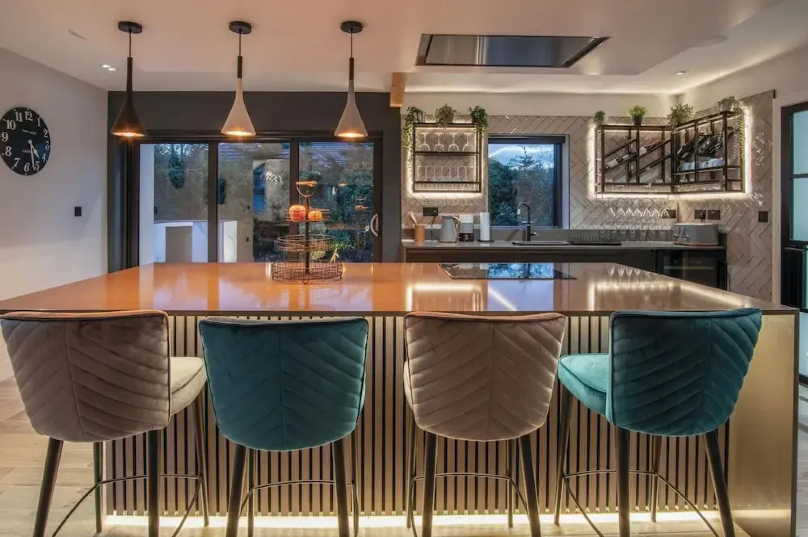 Ty Cyfoes - Luxurious 4 Bedroom - St. Florence