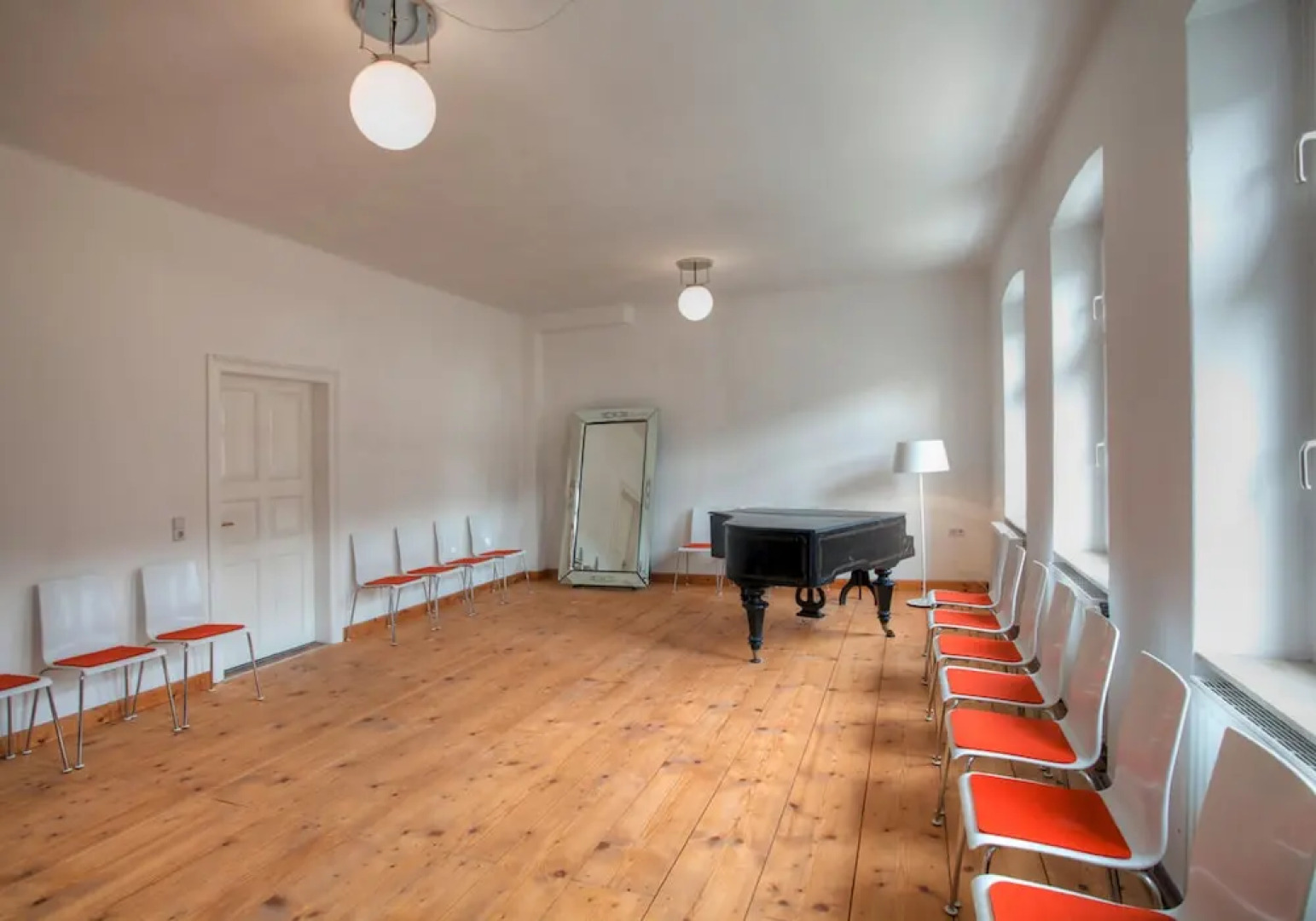 Die Burg Schöna - In a national park