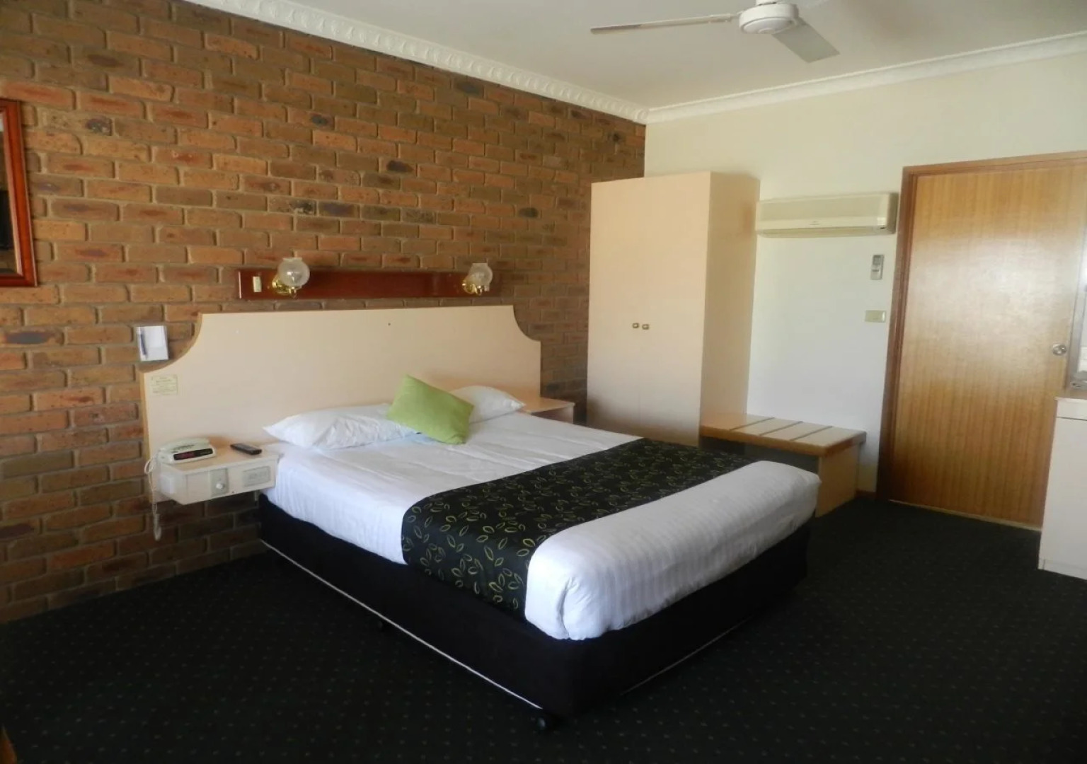 Travellers rest Motor Inn