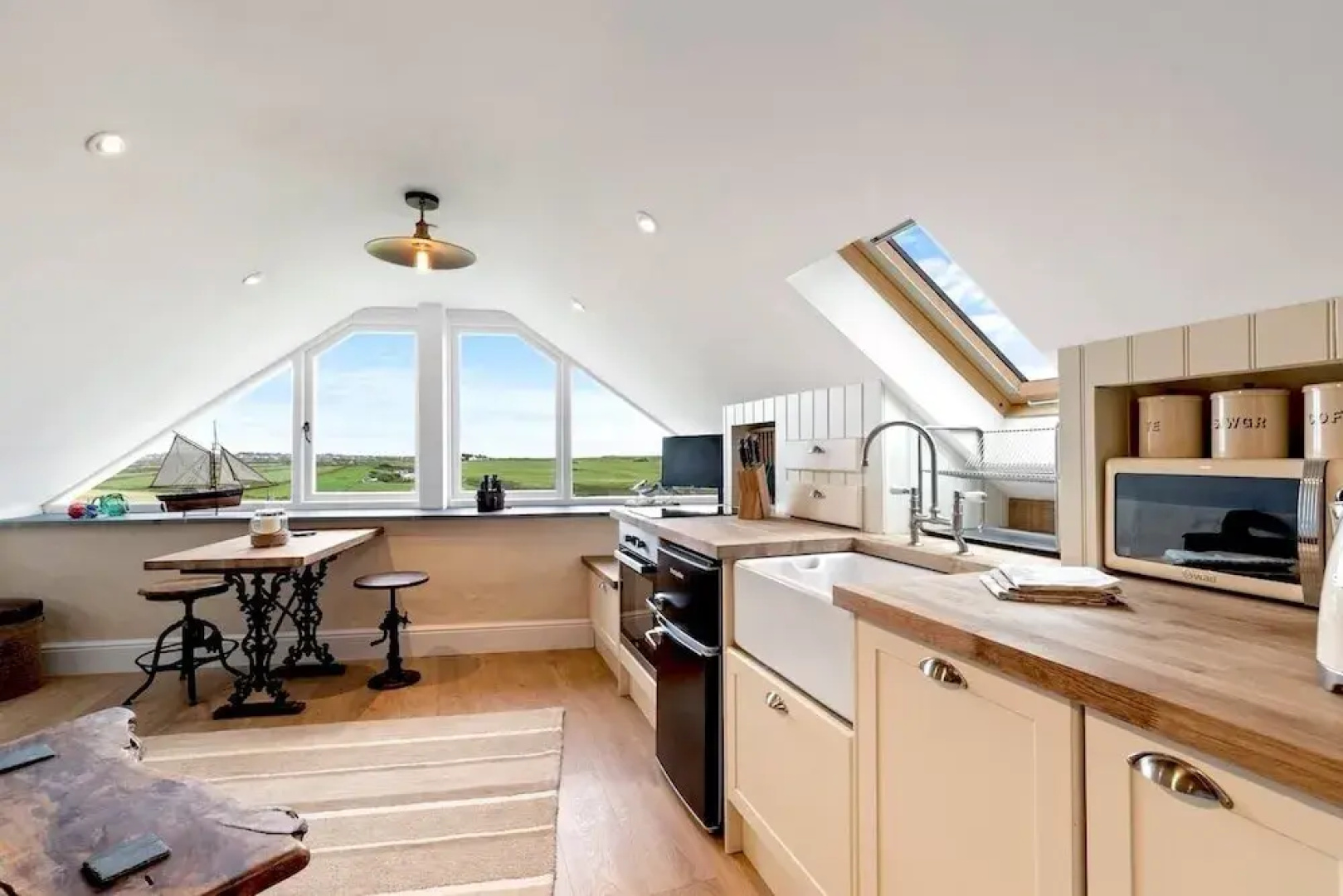 Swn y Môr - 1 Bedroom Cottage - Whitesands