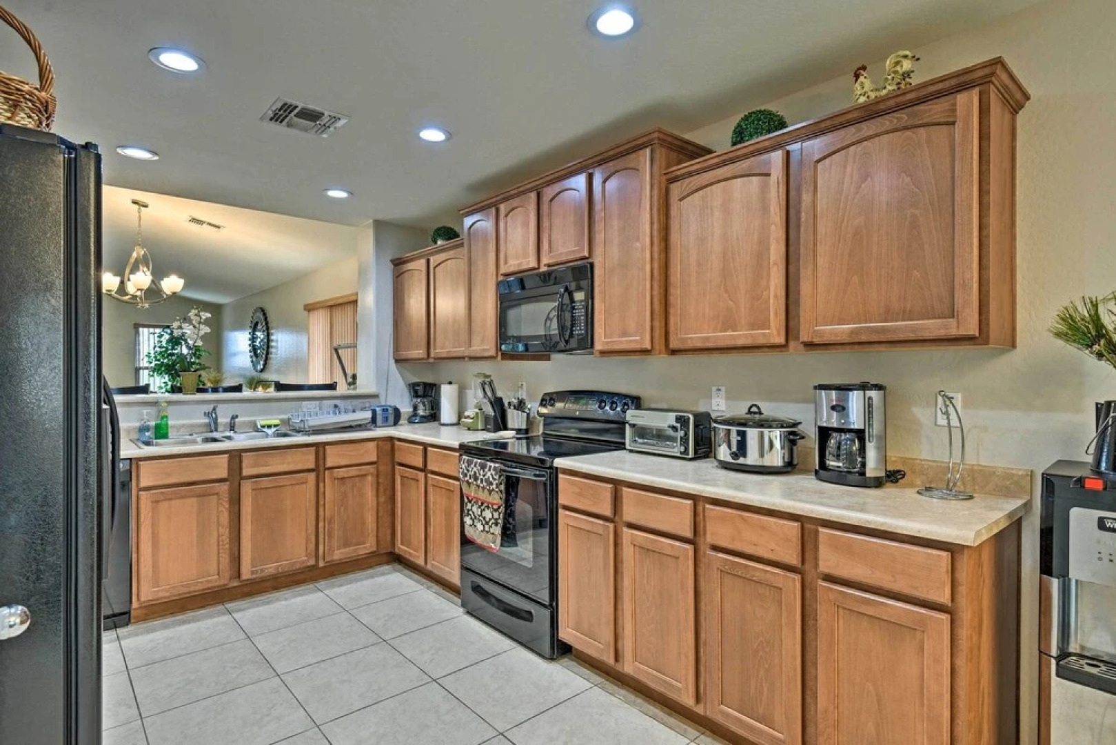 West Phoenix Home: Hike, Dine & Golf Nearby!