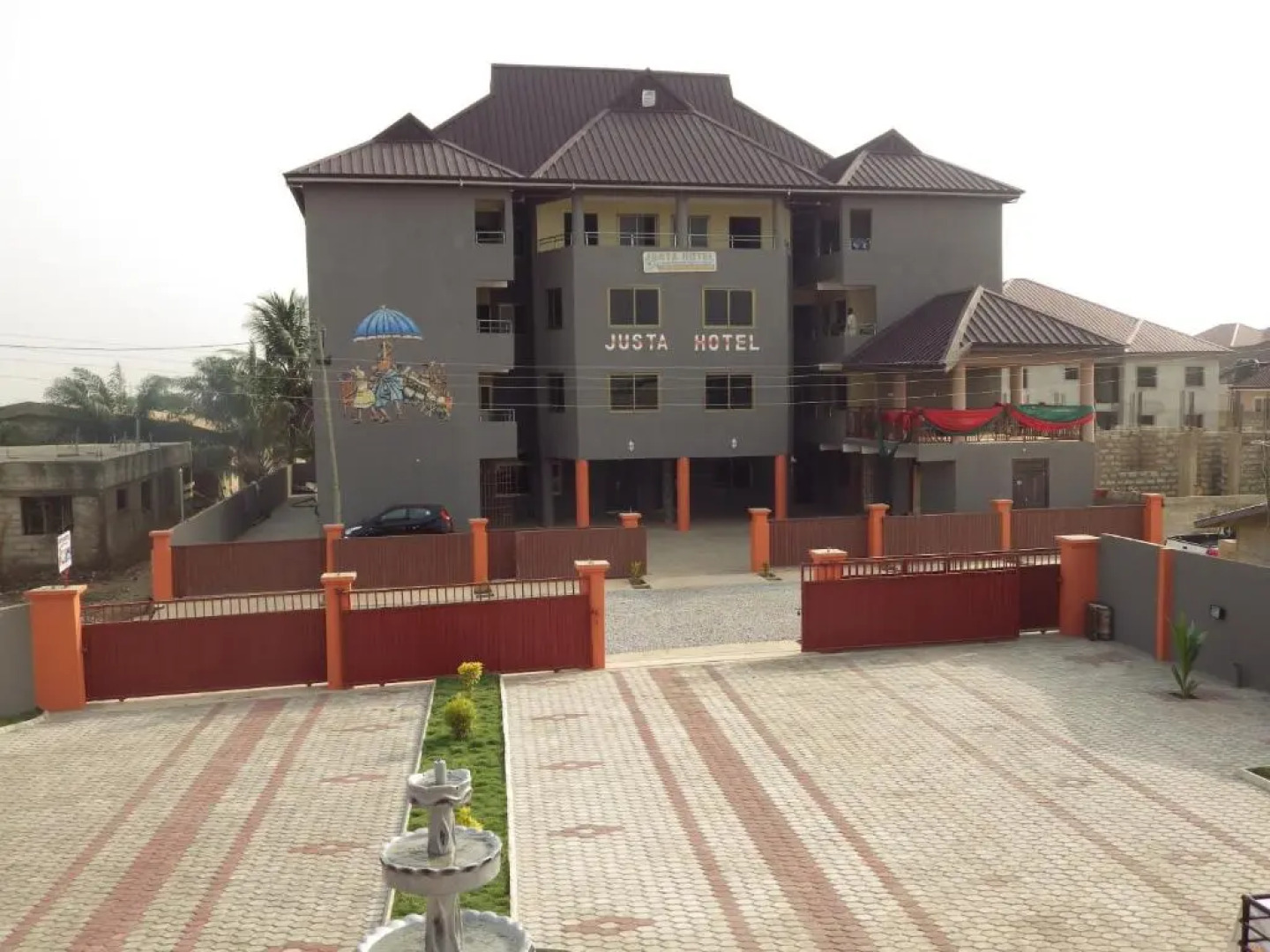 Justa Hotel