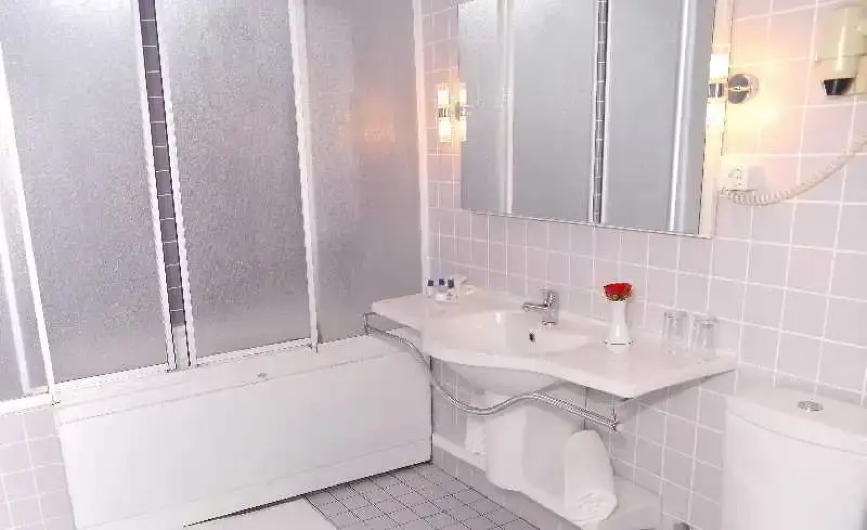 Belde Hotel and Convention Center