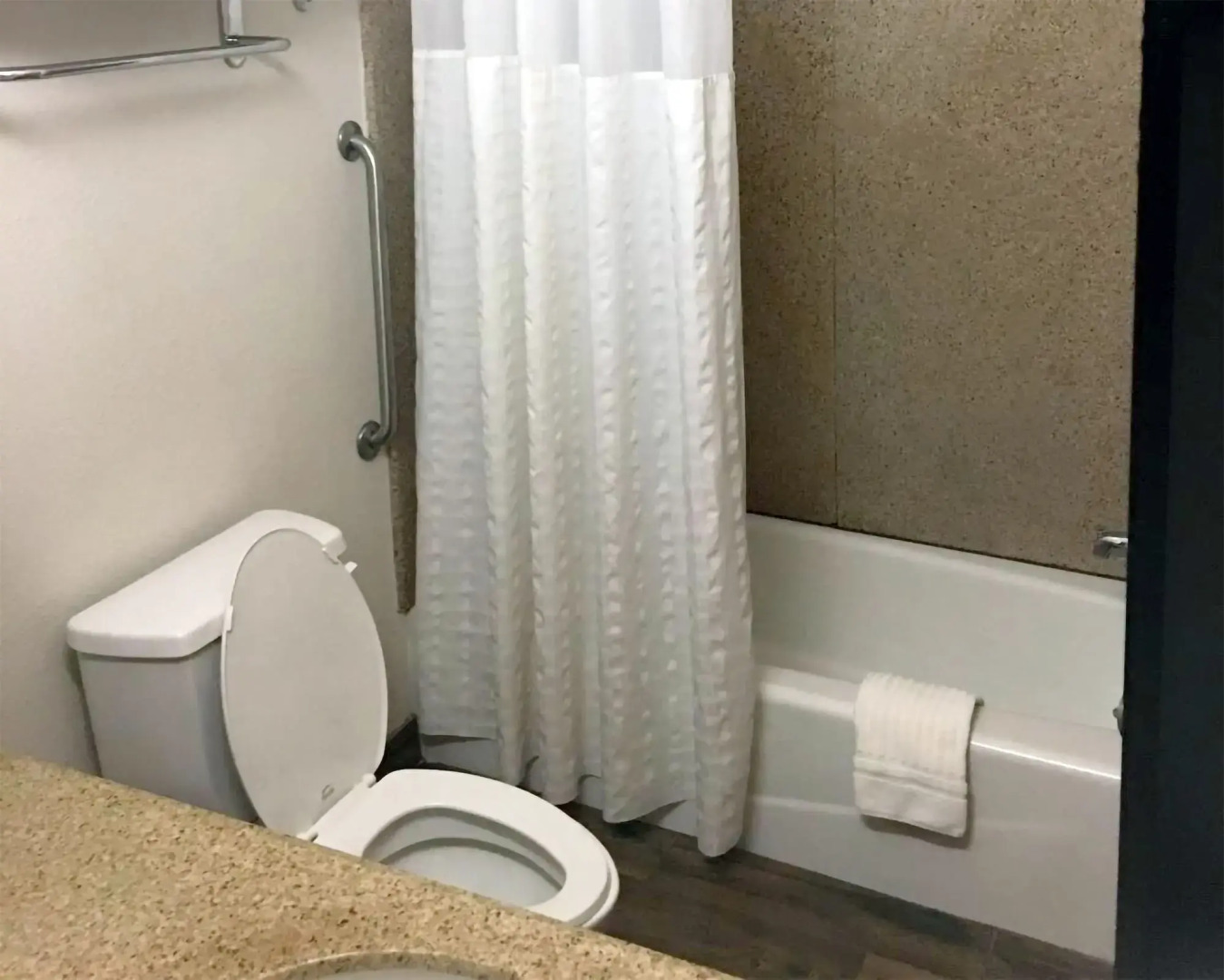 Comfort Suites San Angelo near University