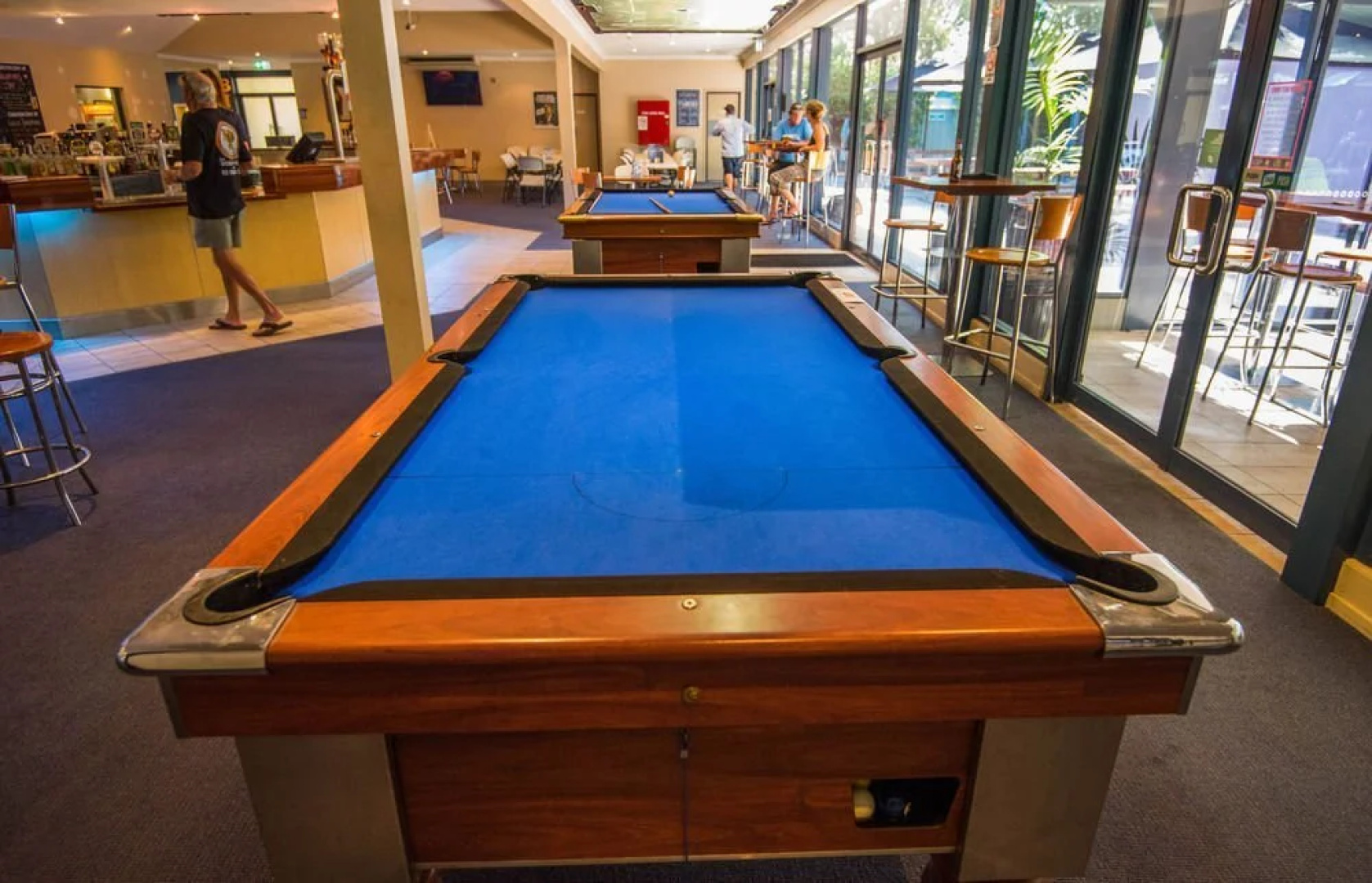 Yonggang Business Hotel