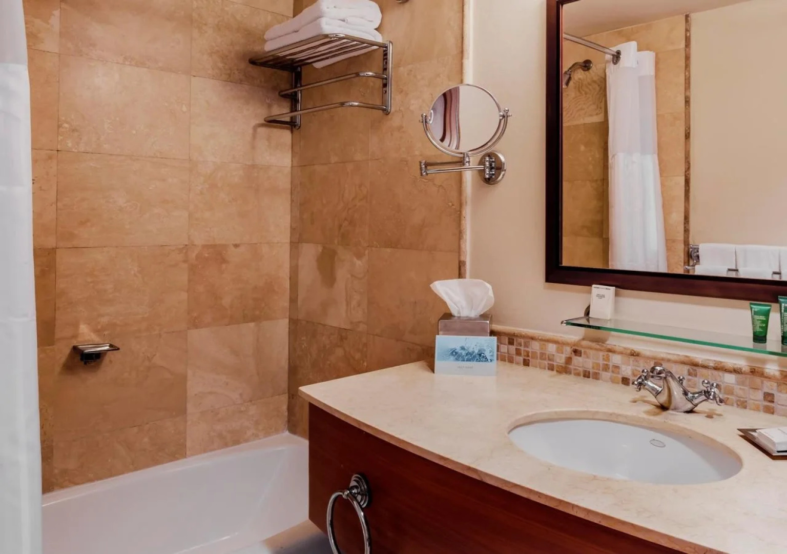 Condado Lagoon Villas at Paseo Caribe