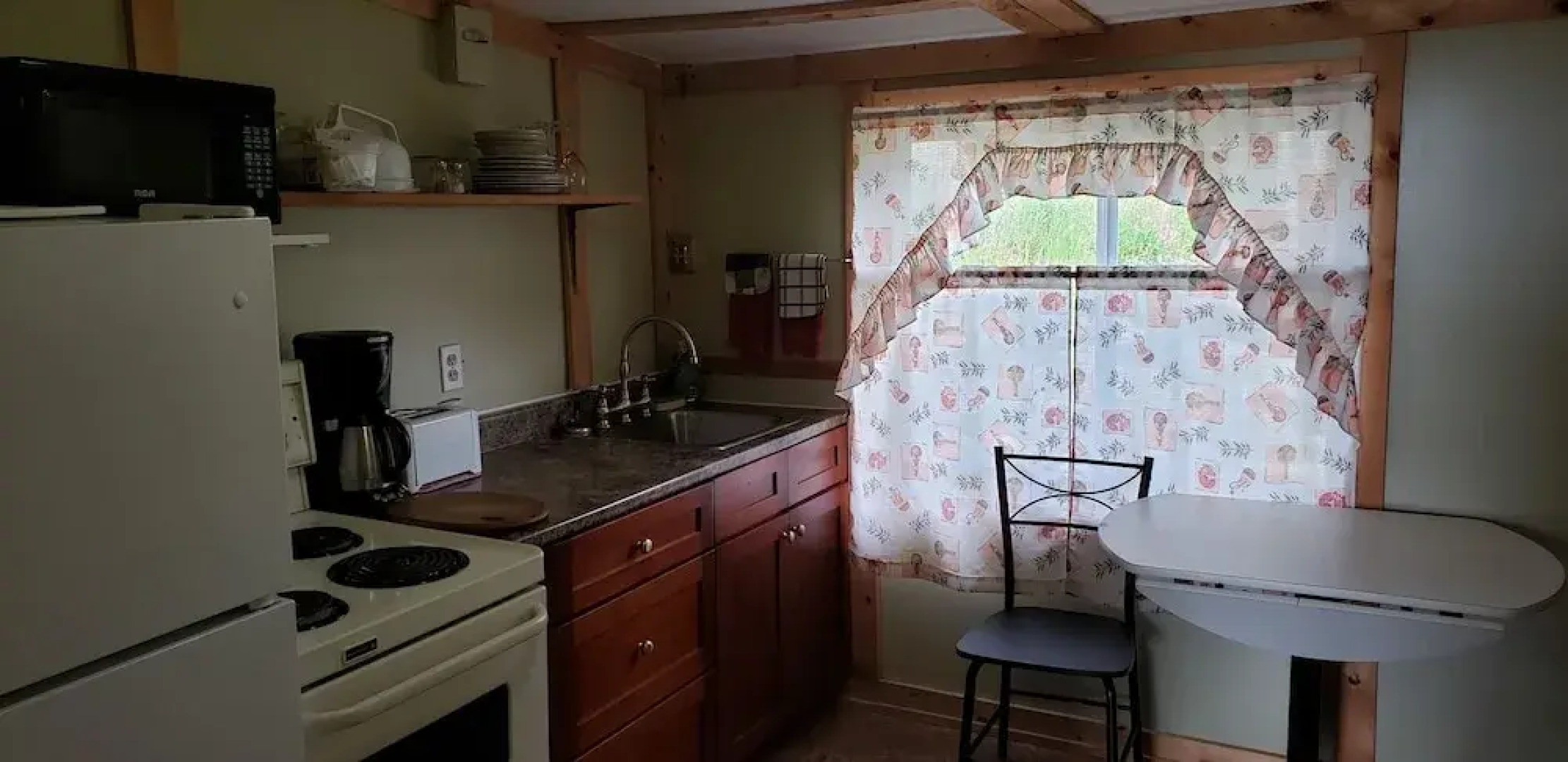 Jeddore Lodge Cabins