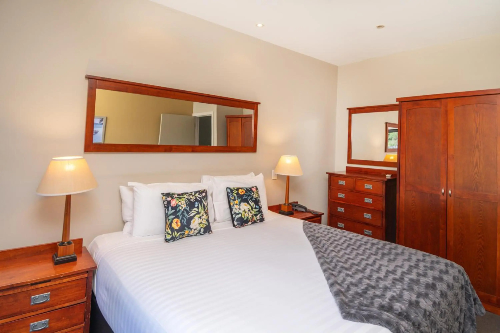 Portside Hotel