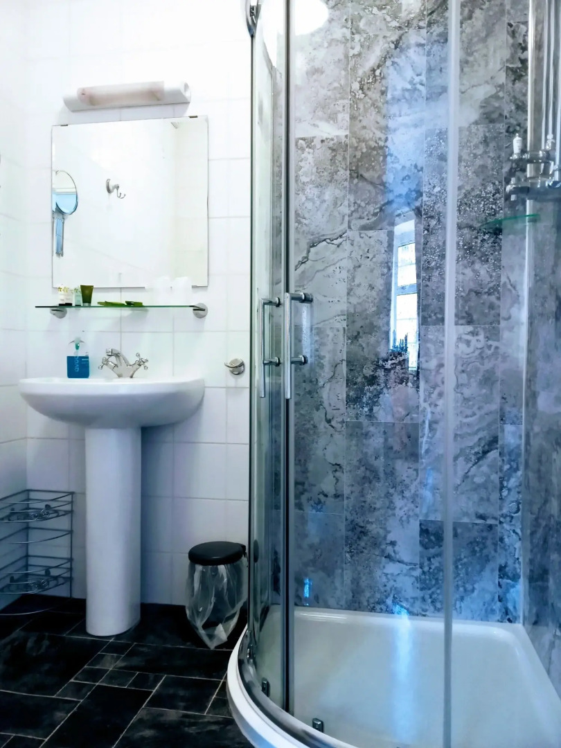 Oakfield House Bed and Breakfast