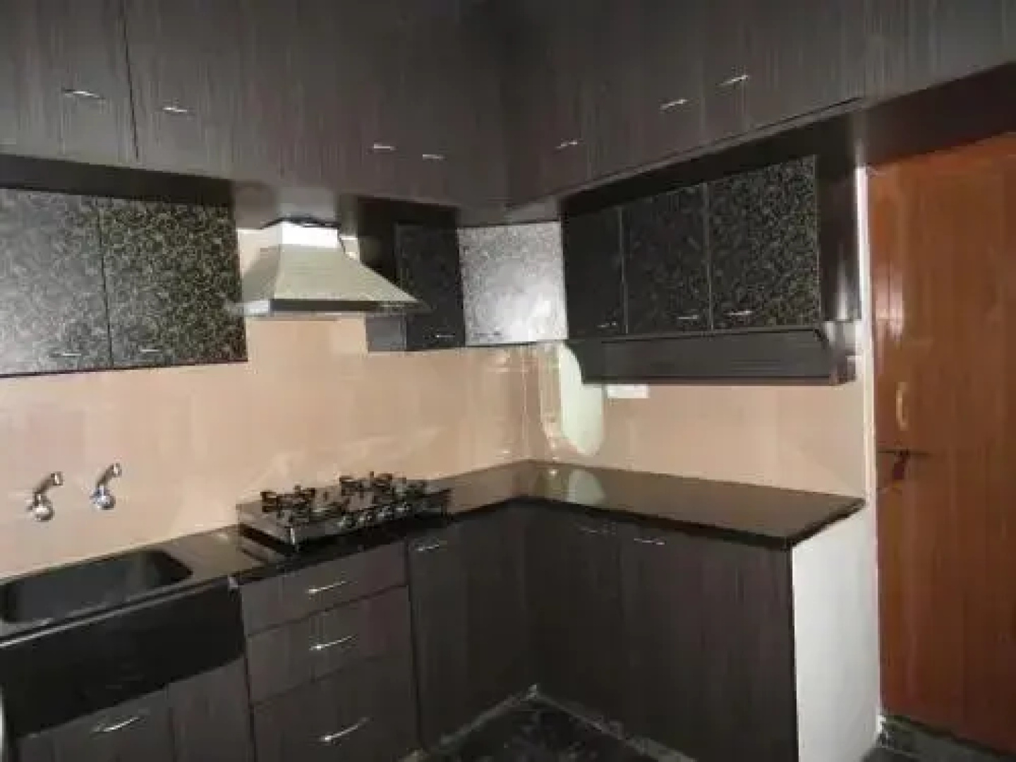 Sunshine Suites