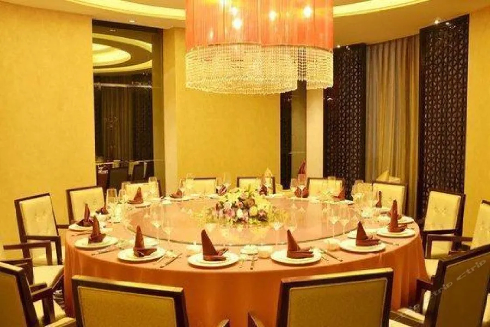 Ningbo East Harbour Hotel