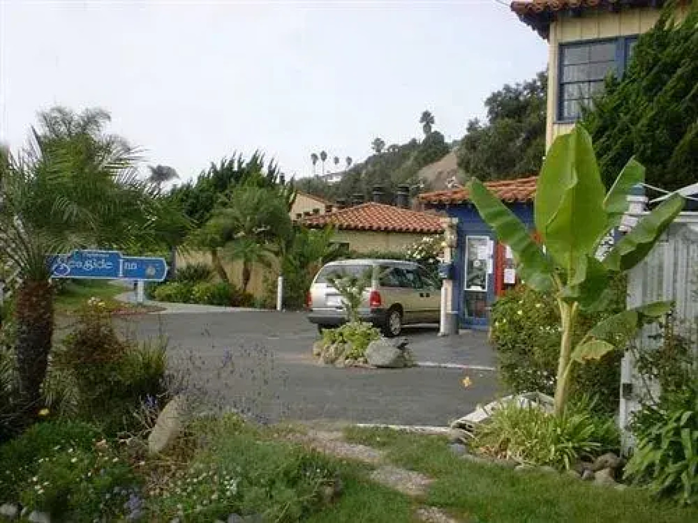 El Caminante Bar & Bungalows