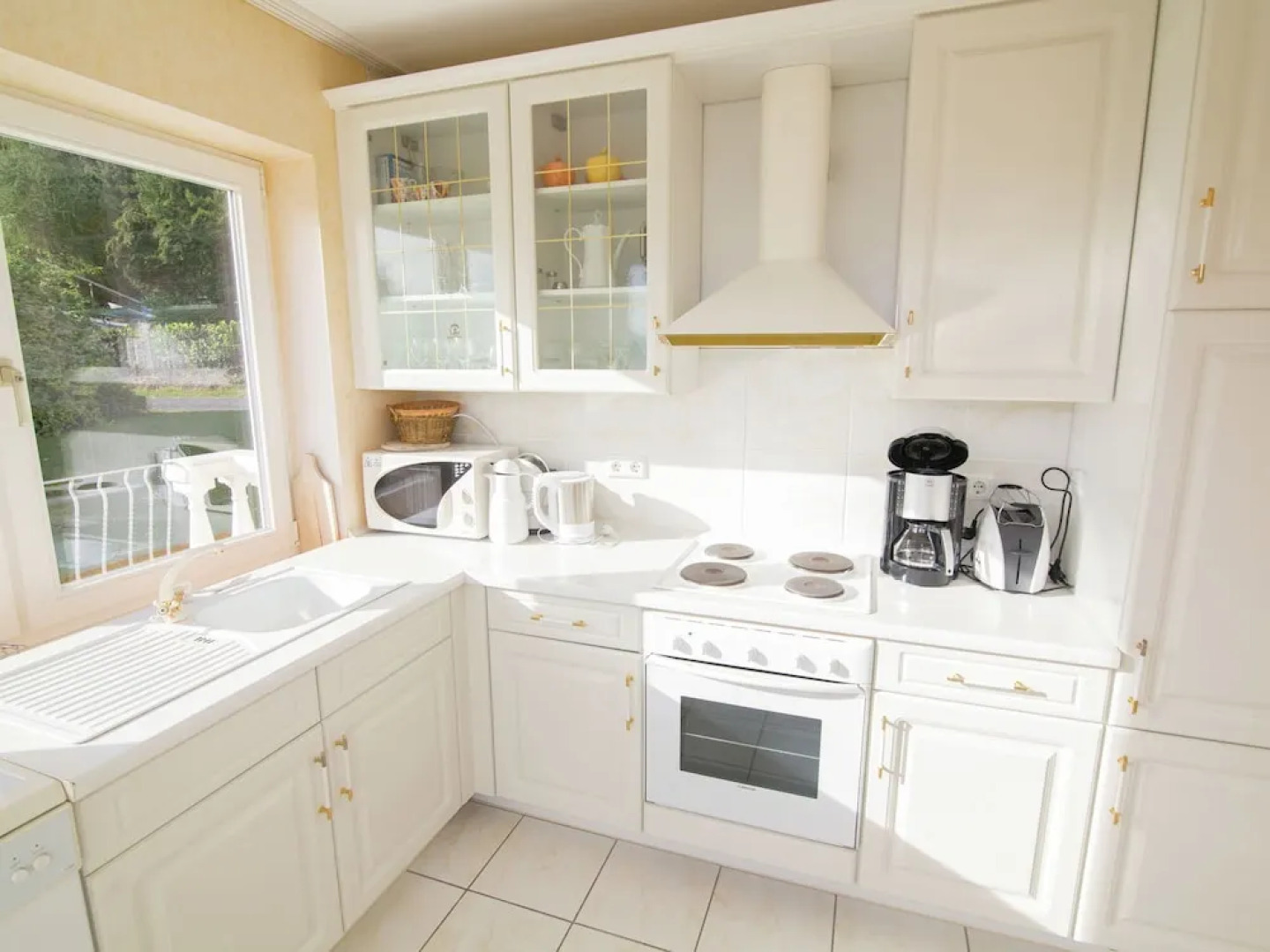 Exclusive Apartment With Large Balcony and Lake View Directly on to the Edersee