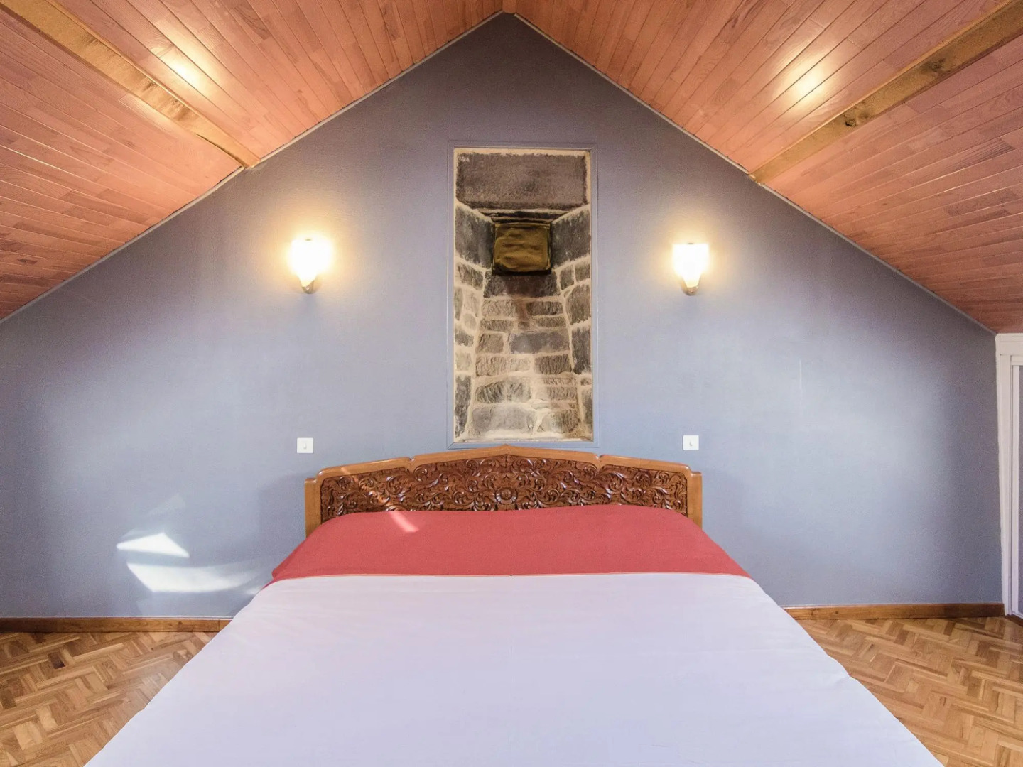 Modern Villa in Serilhac with Private Pool