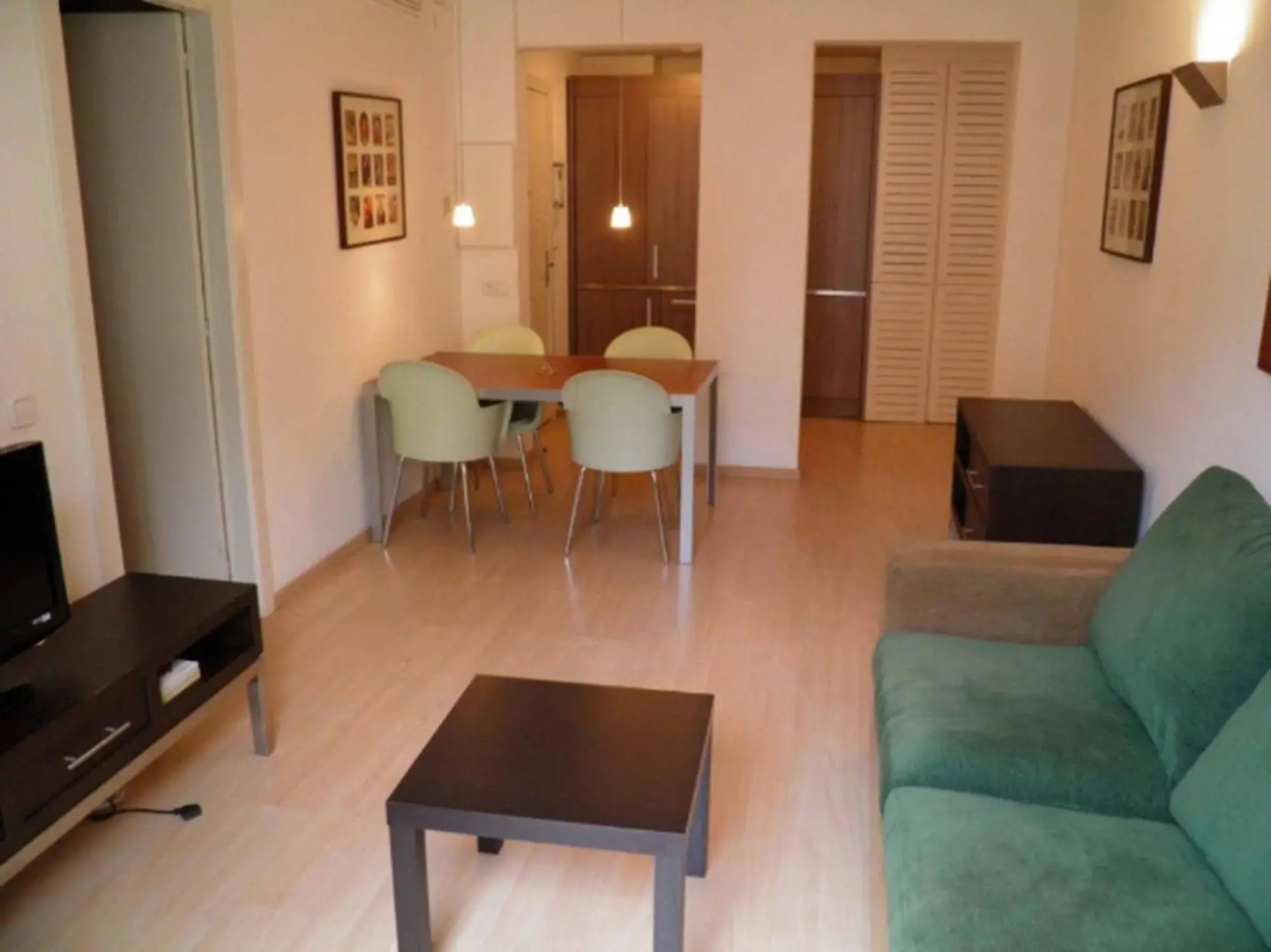 Apartaments Sant Jordi Fontanella