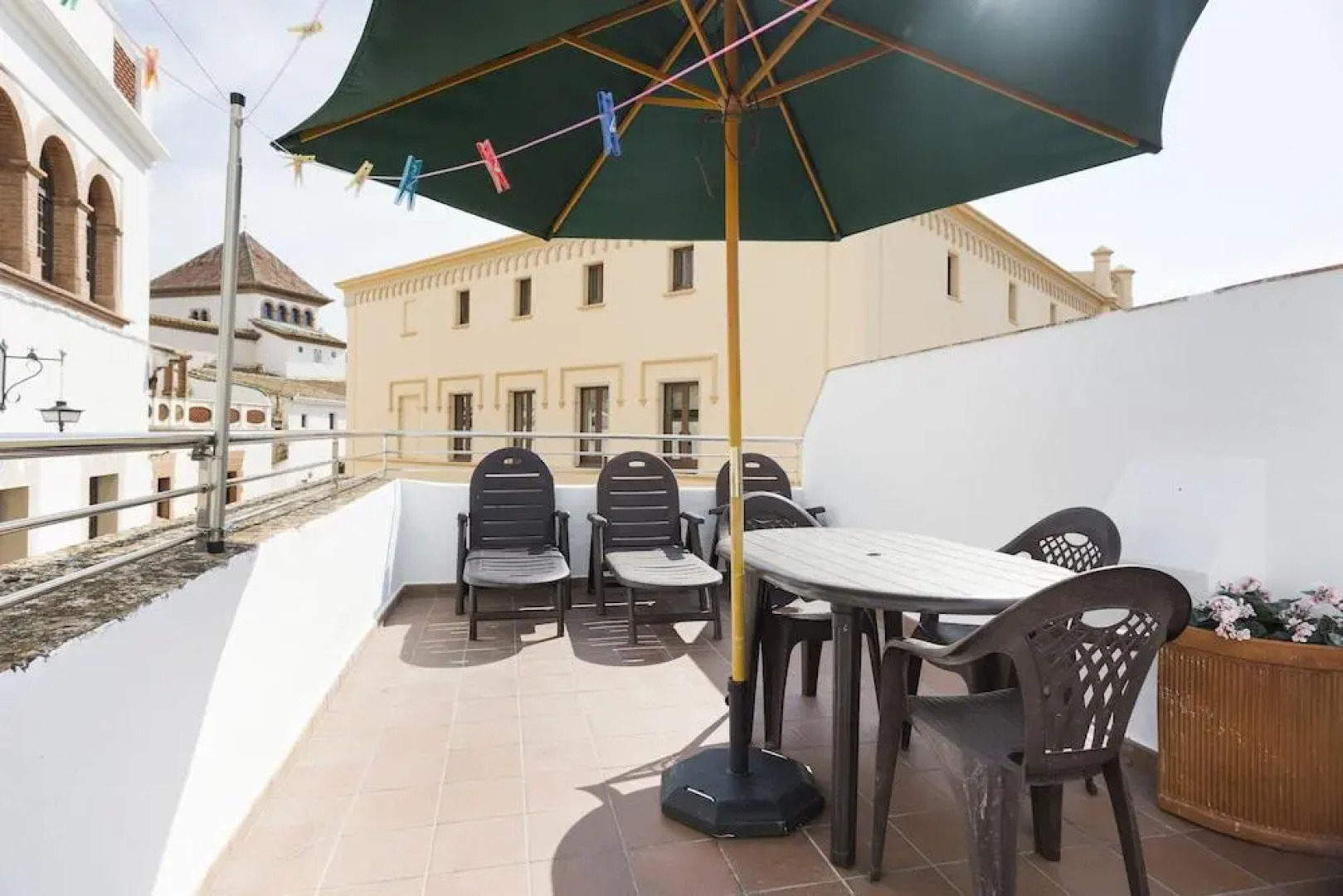 Davallada Hostal Deluxe